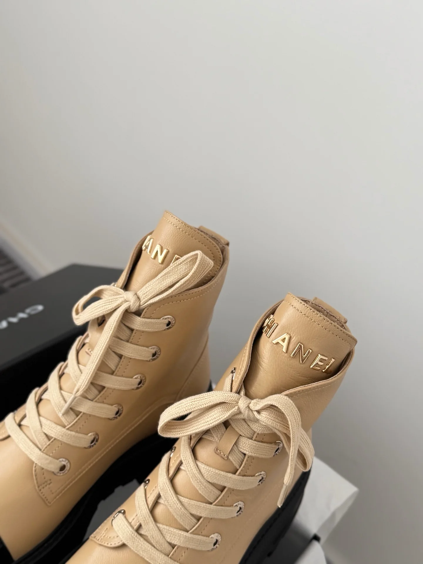 Chan 25fw ankle boots