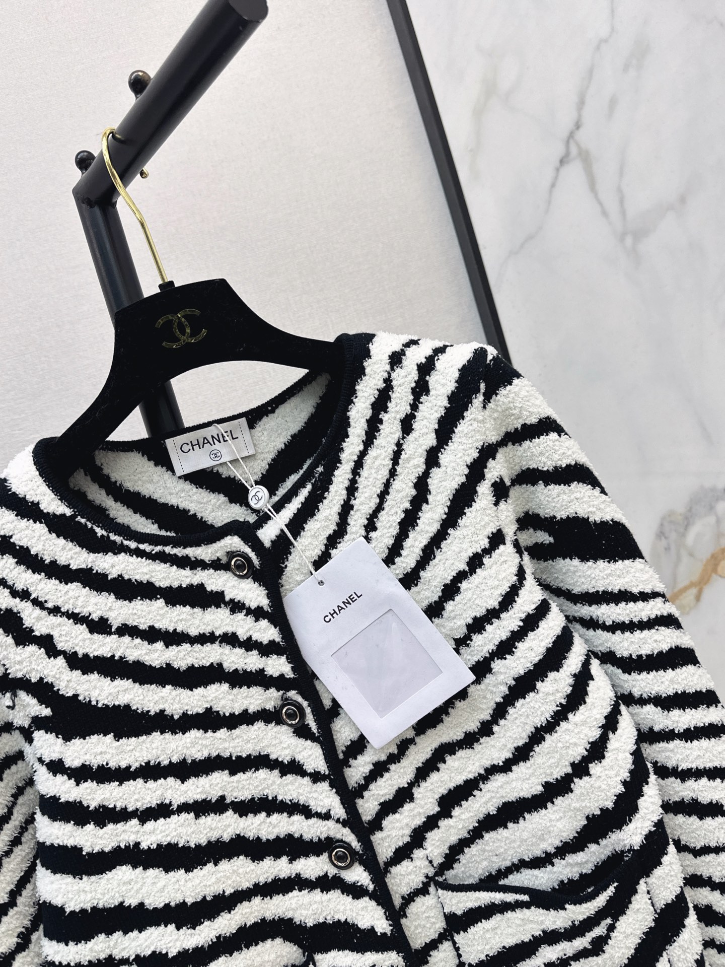 Chan 26fw zebra-pattern textured knit cardigan