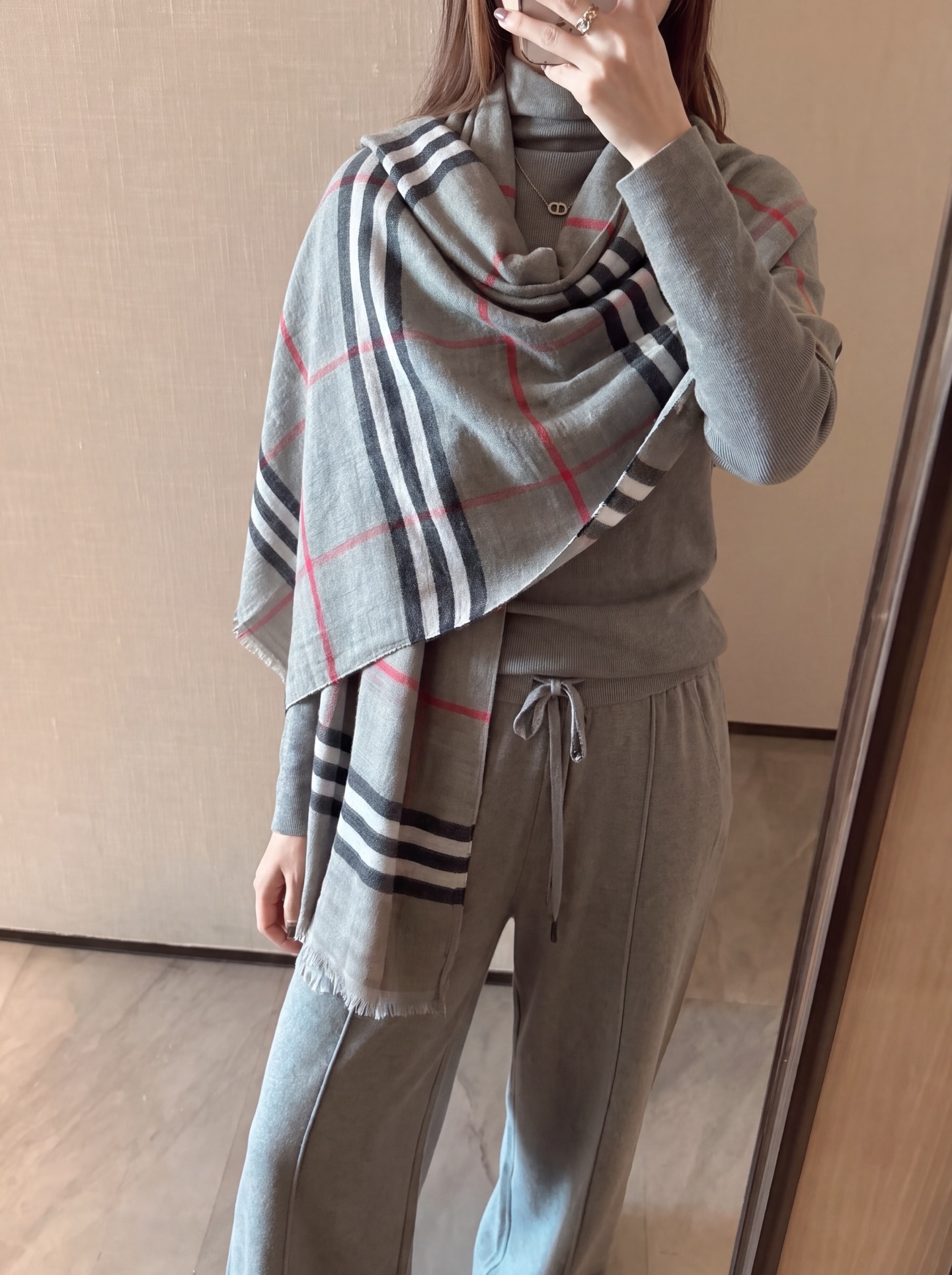 Bur 26fw knit basic tee check shawls pants set
