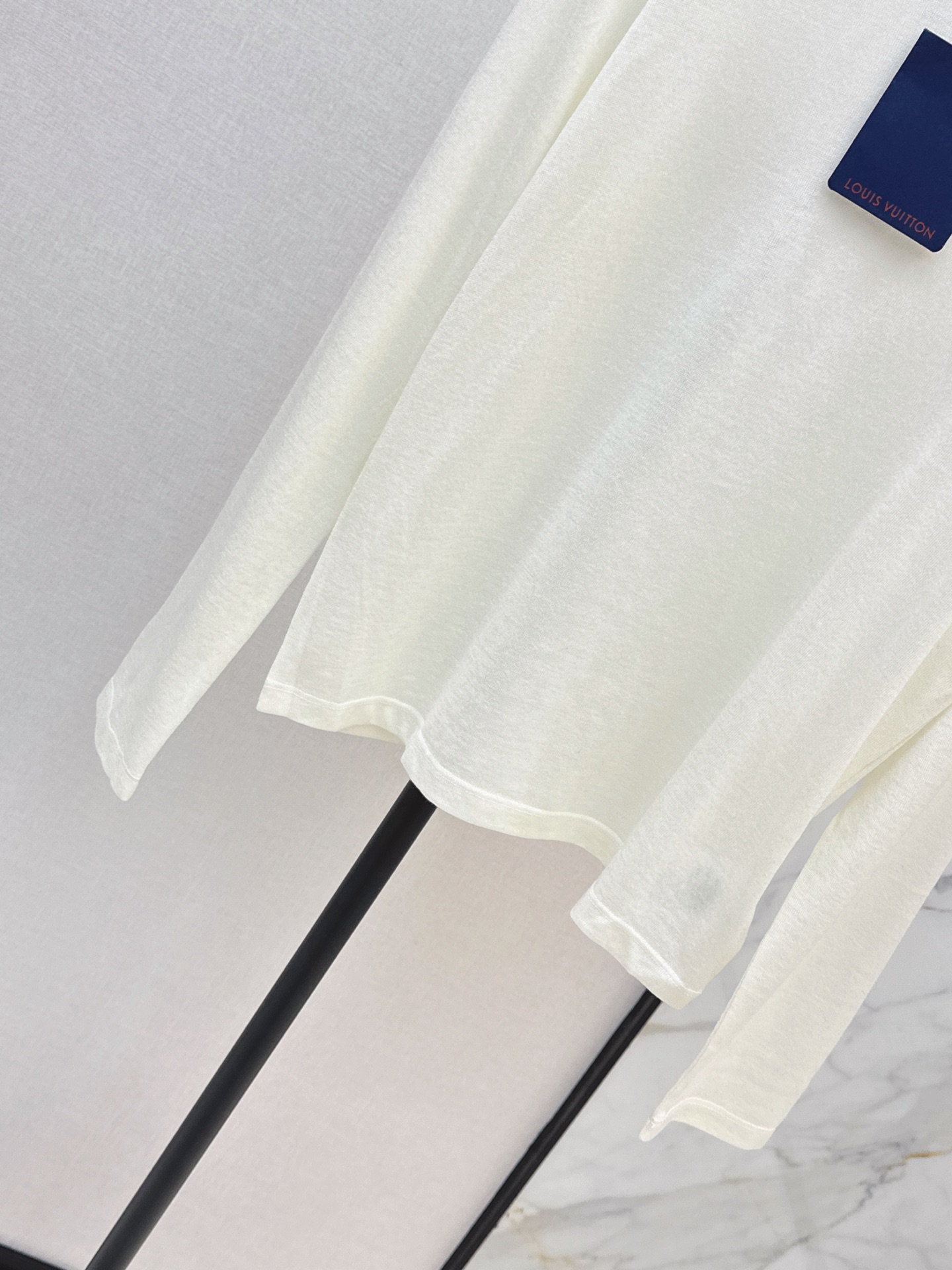 Loui 26fw basic tee