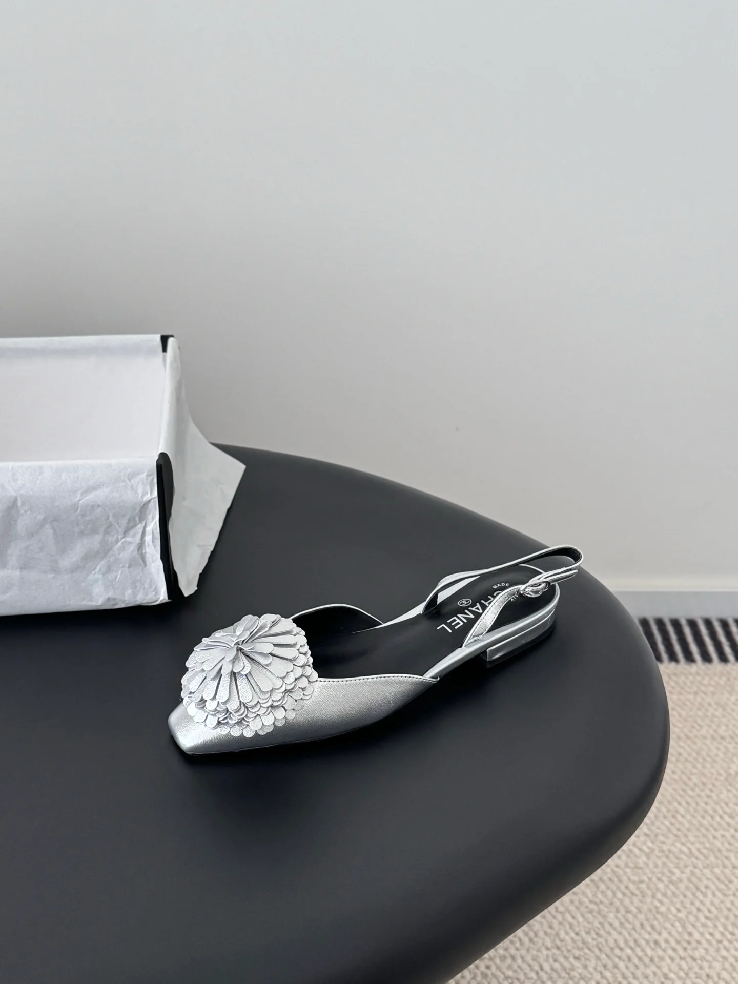 Chan 26ss slingback flats