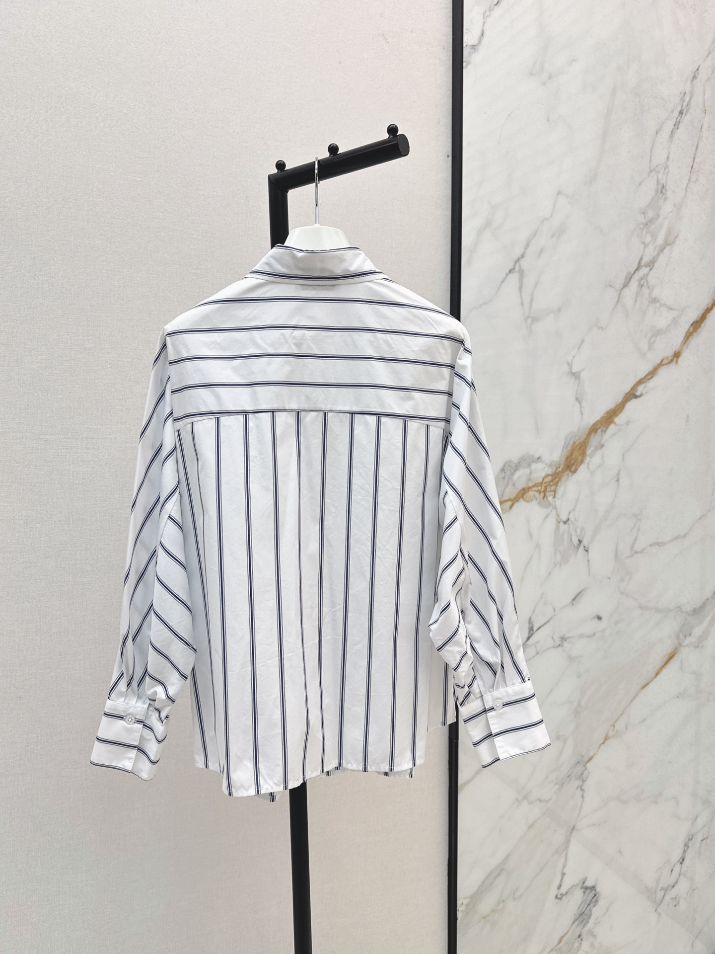 Loui 26fw stripe shirt