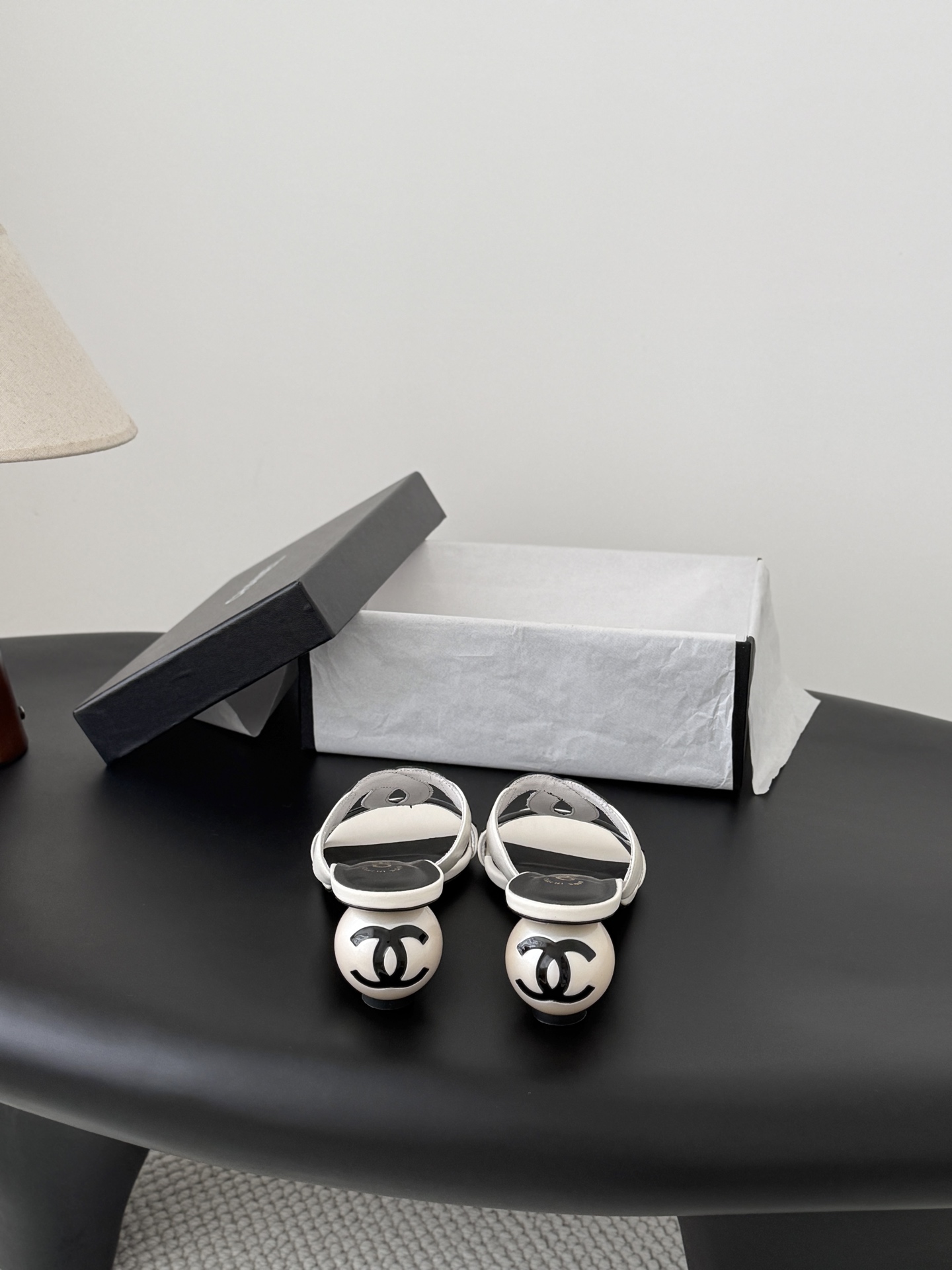 Chan 26ss chunky heel sandals