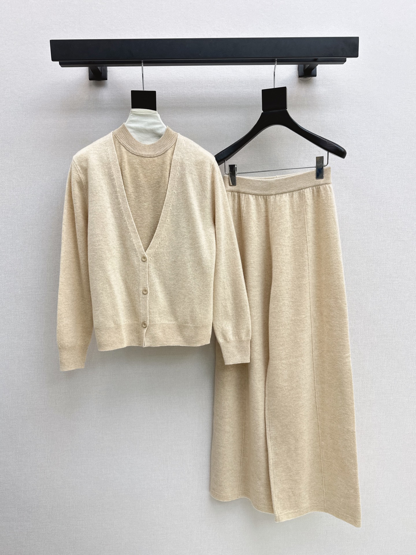 Brun 26fw knit vest cardigan pants sets