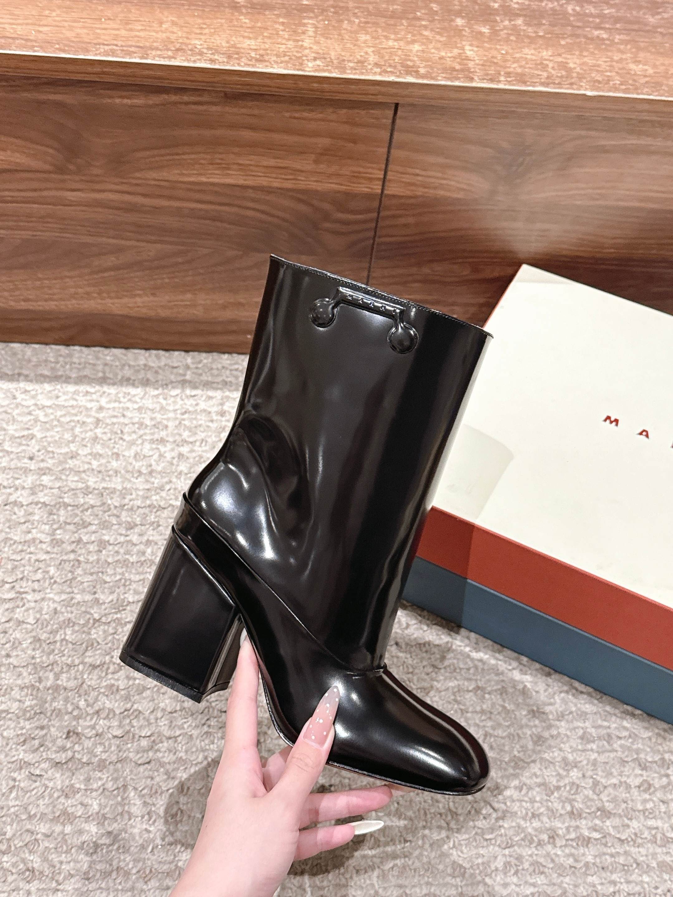 Mar 25fw boots