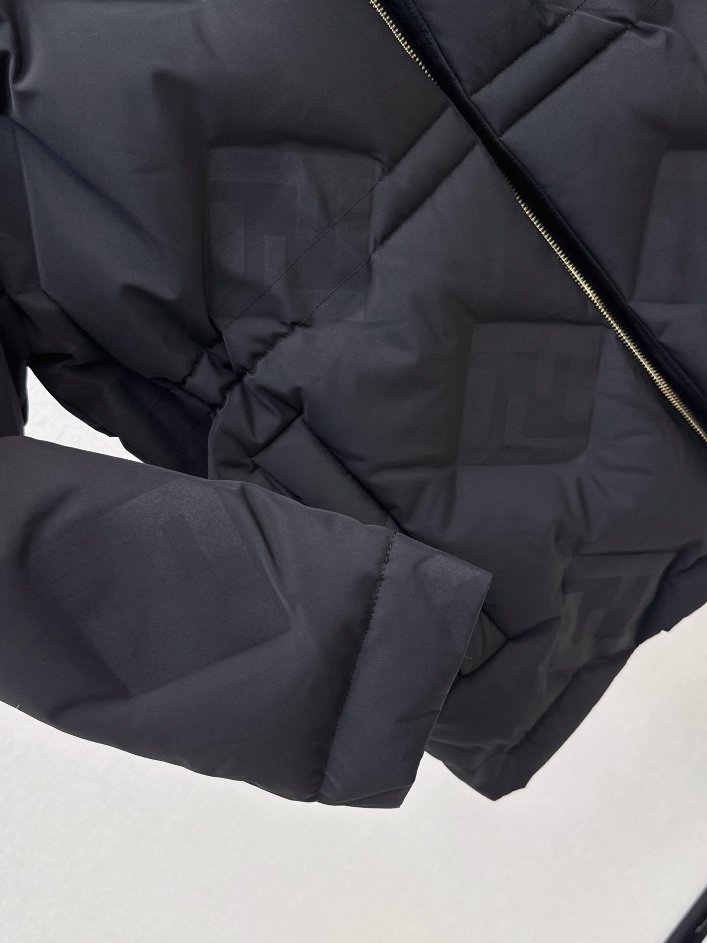 Fen 26fw hooded down jacket
