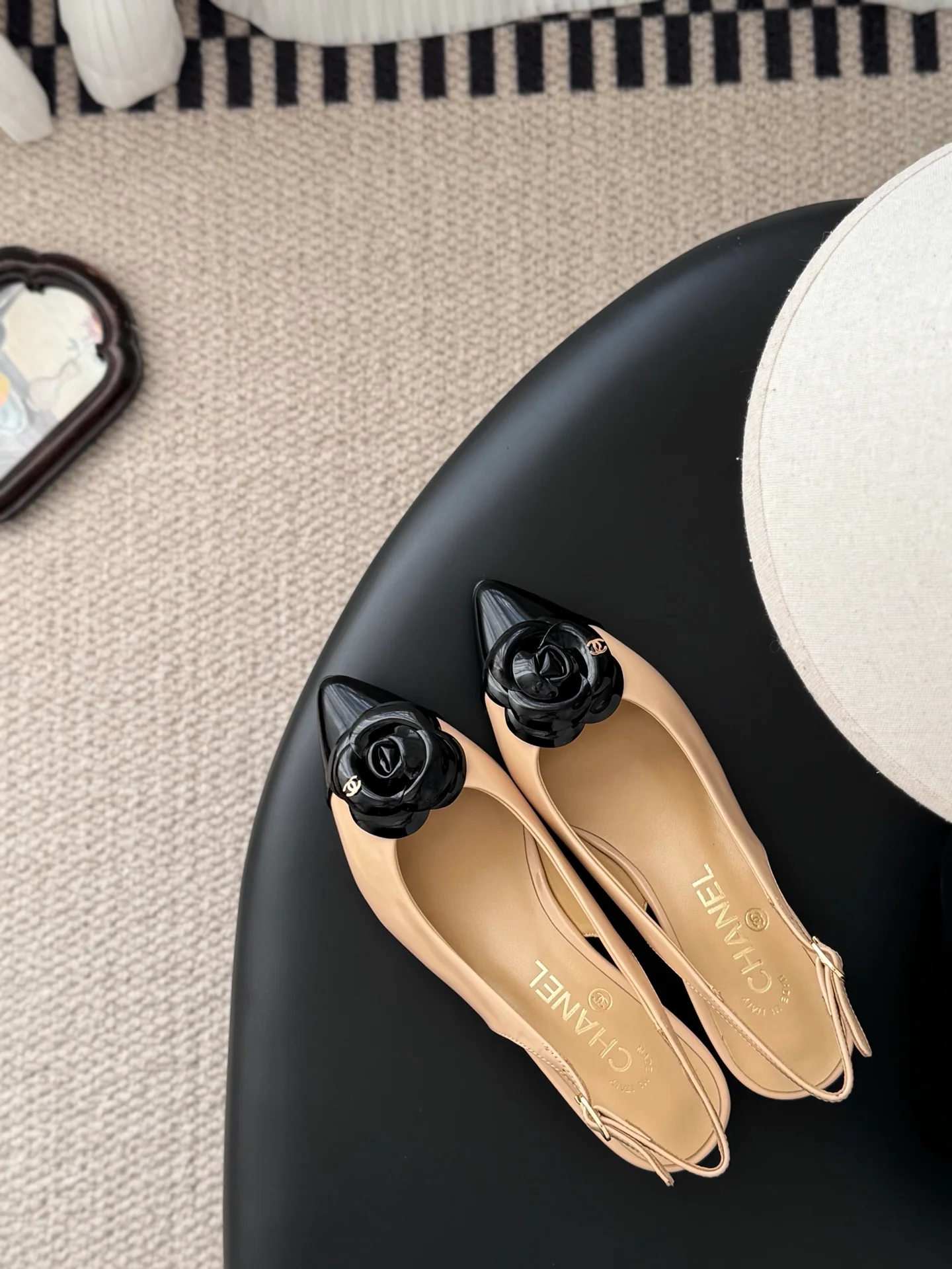 Chan 26ss slingback flats