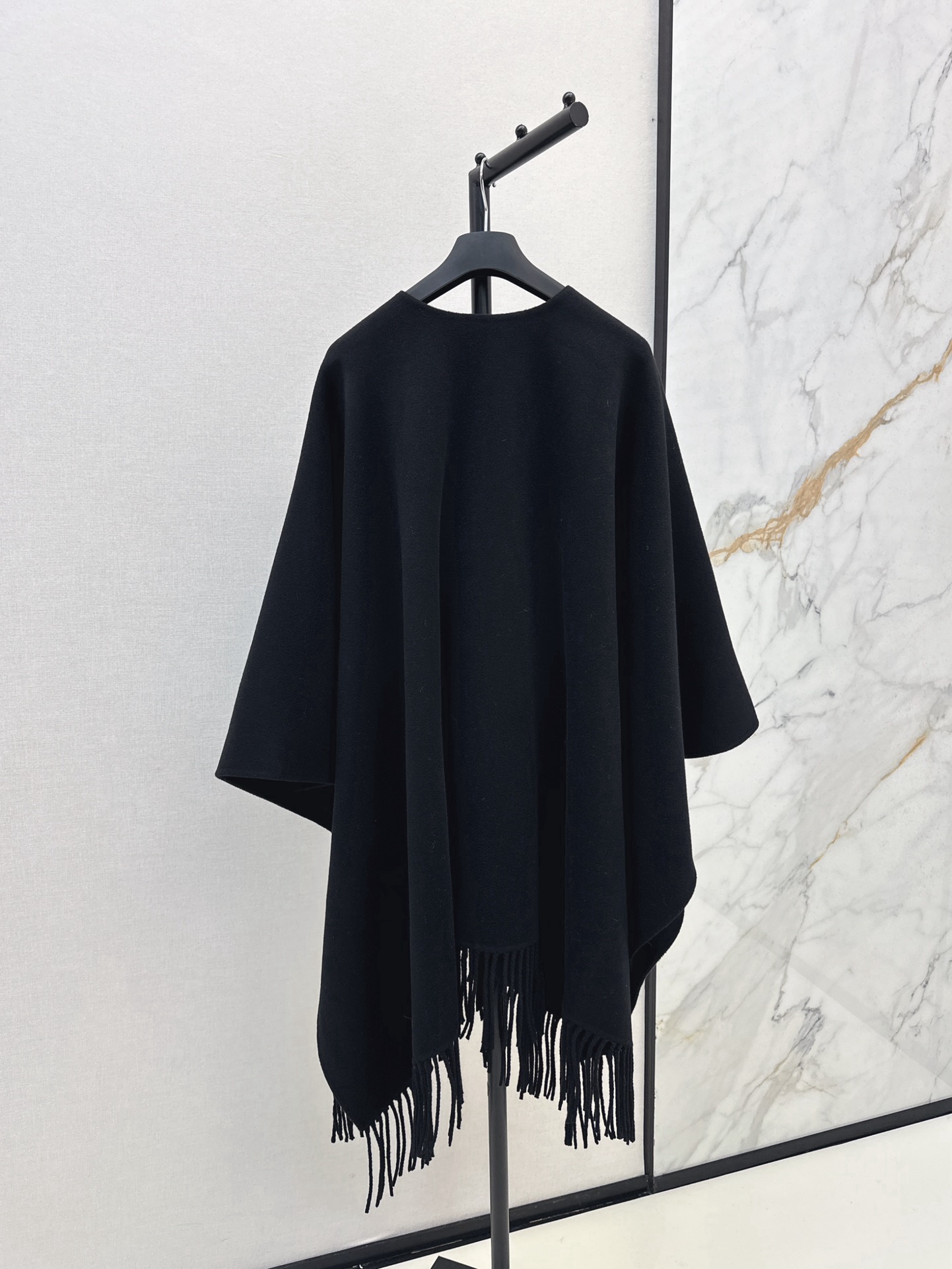 CD 26fw wool shawls