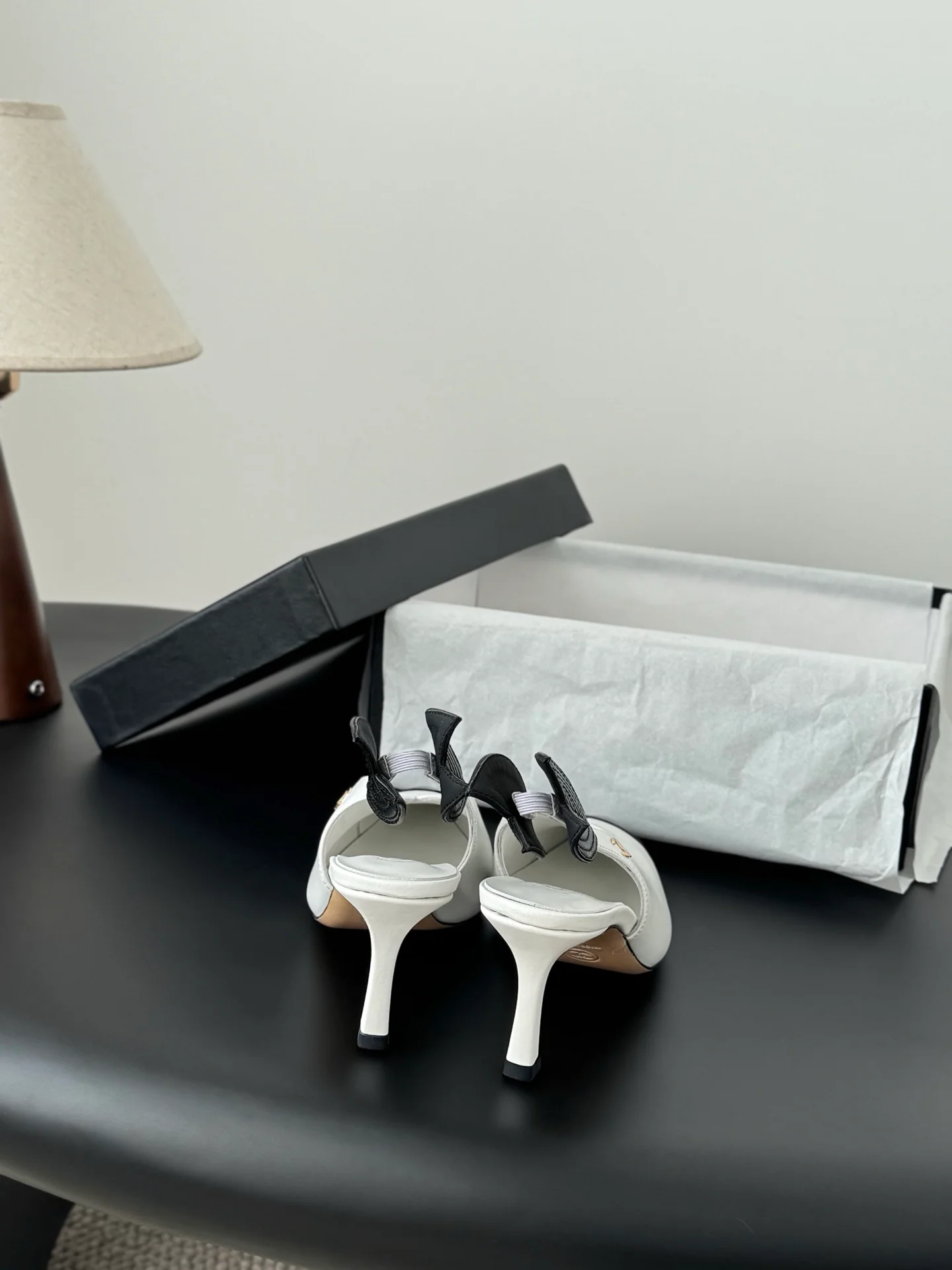 Chan 26ss slingback heels