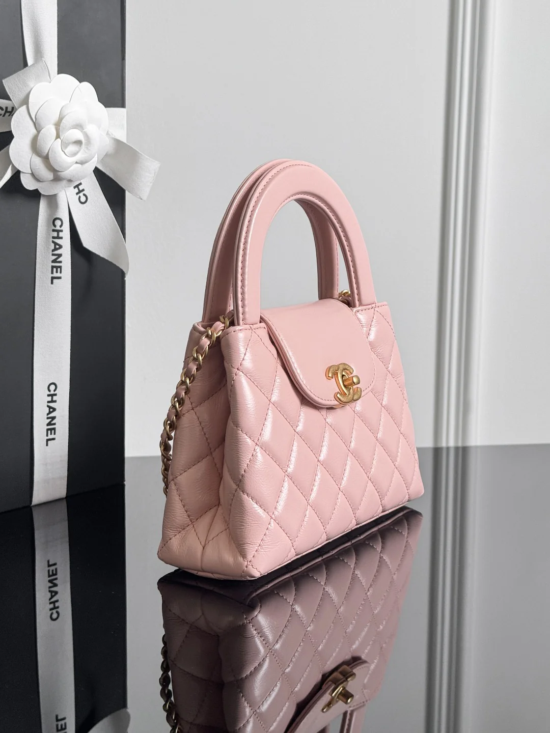 Chan 23 kelly chain bag