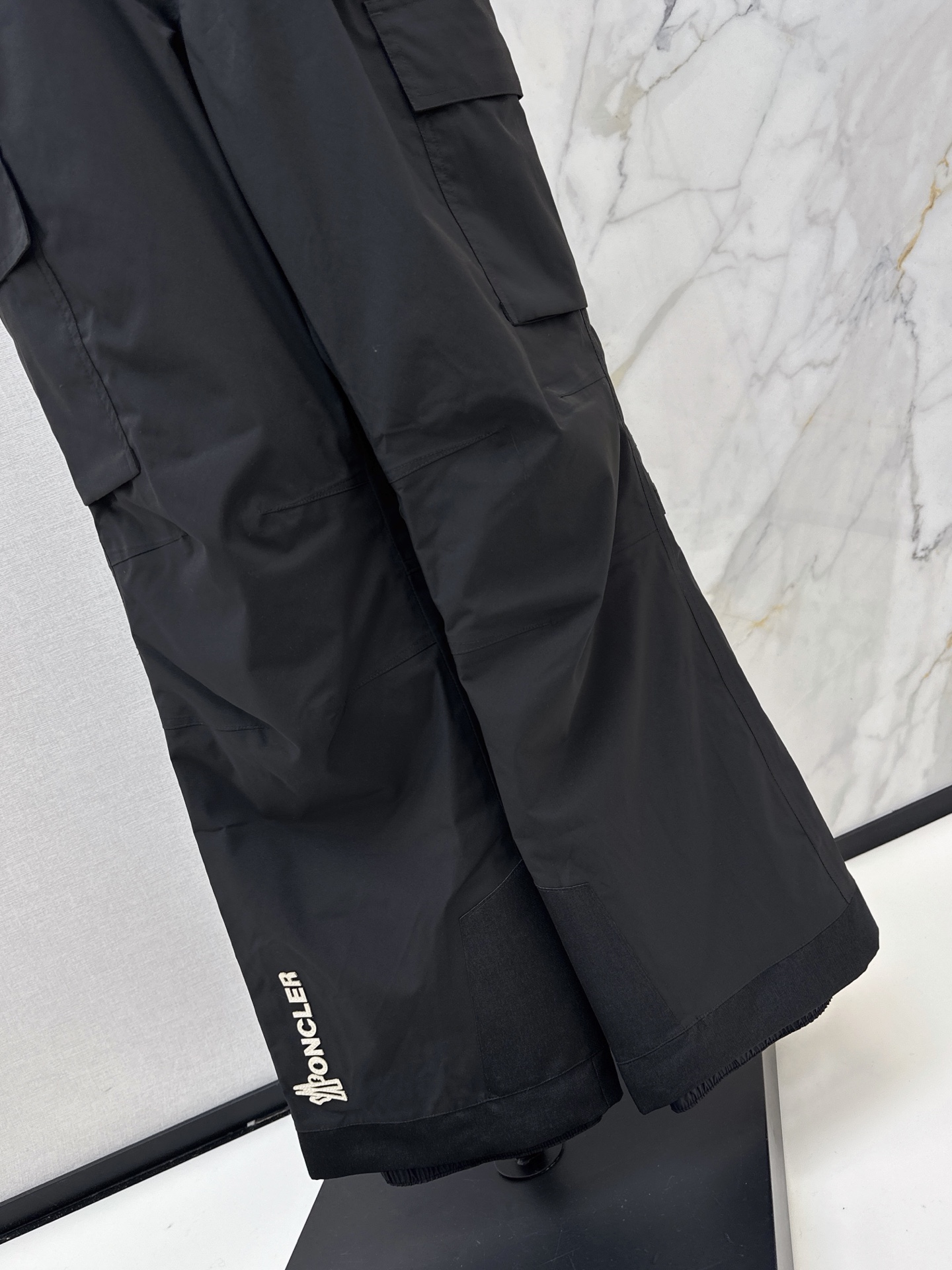 Monc 26fw ski down pants