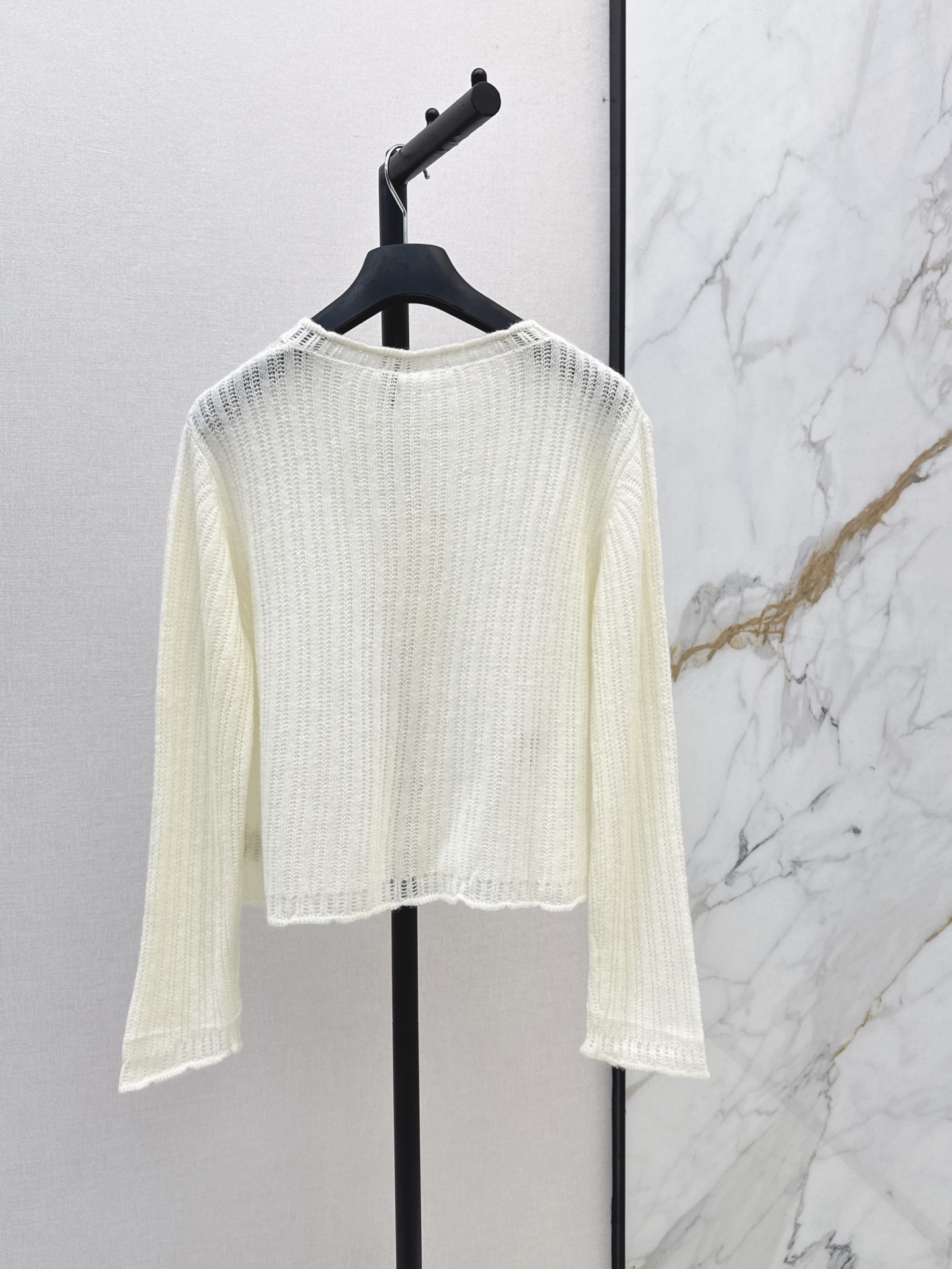 CD 26fw bee embroidery cardigan