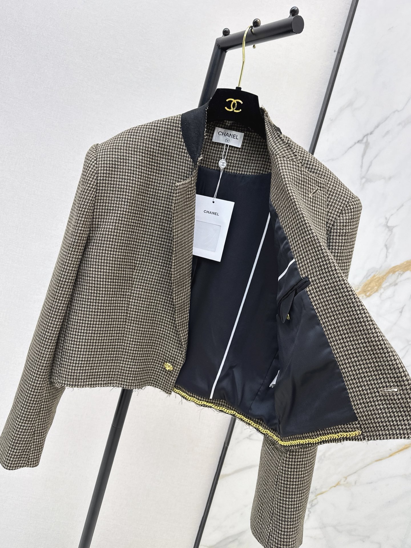 Chan 26fw cropped houndstooth jacket