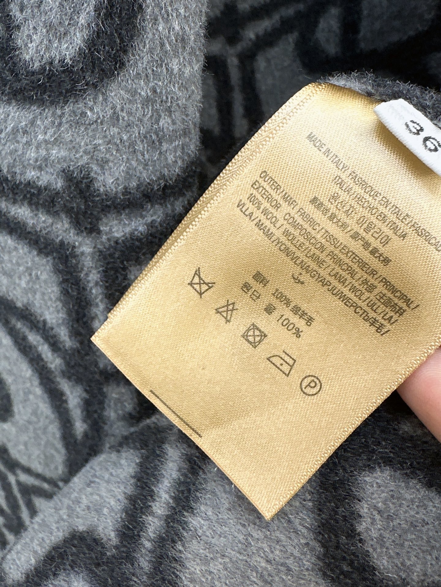 Bur 26fw woolen hooded overcoats
