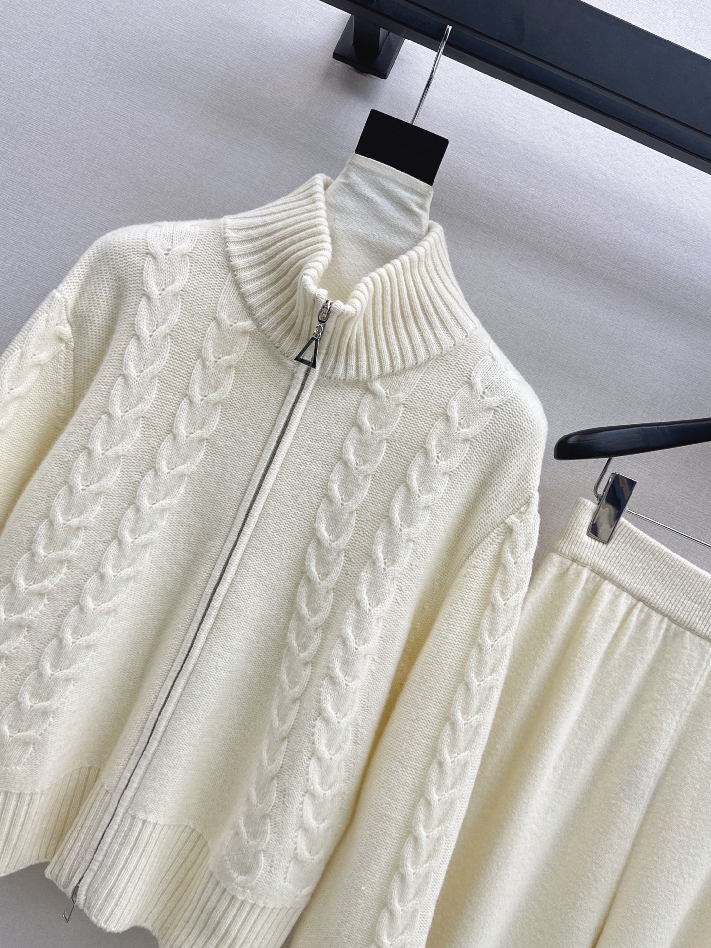 Max 26fw jacquard knit cardigan pants sets