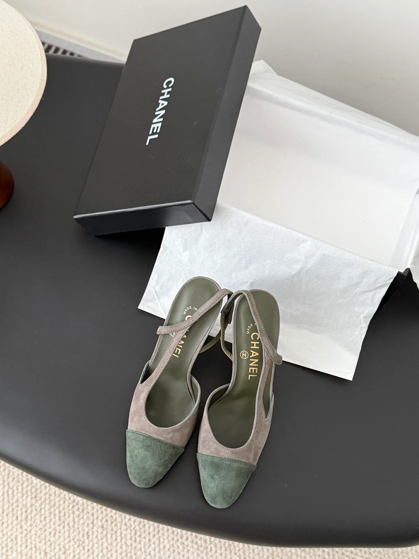 Chan 25fw slingback heels