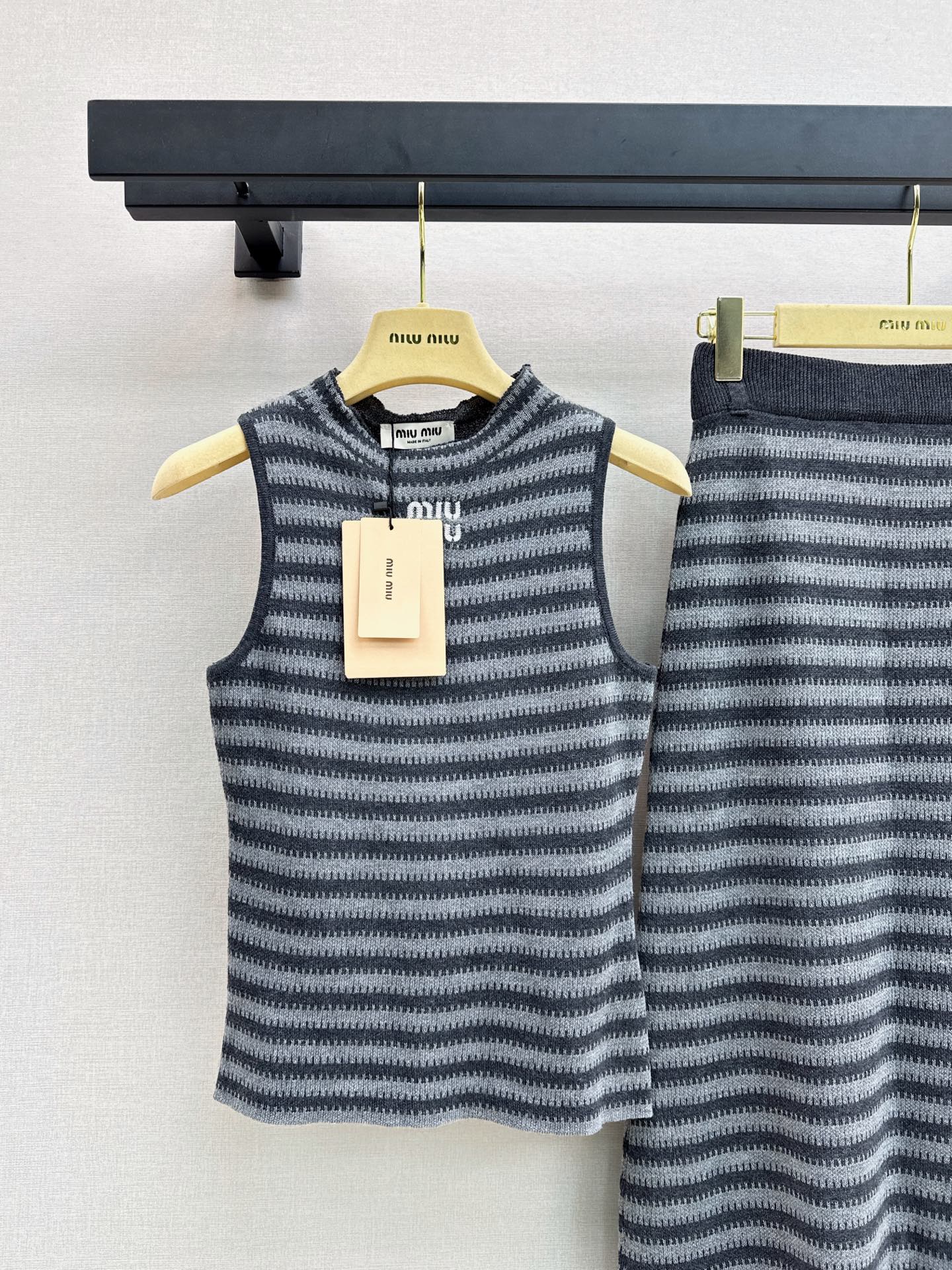 Miu 26fw stripe knit vest skirt sets