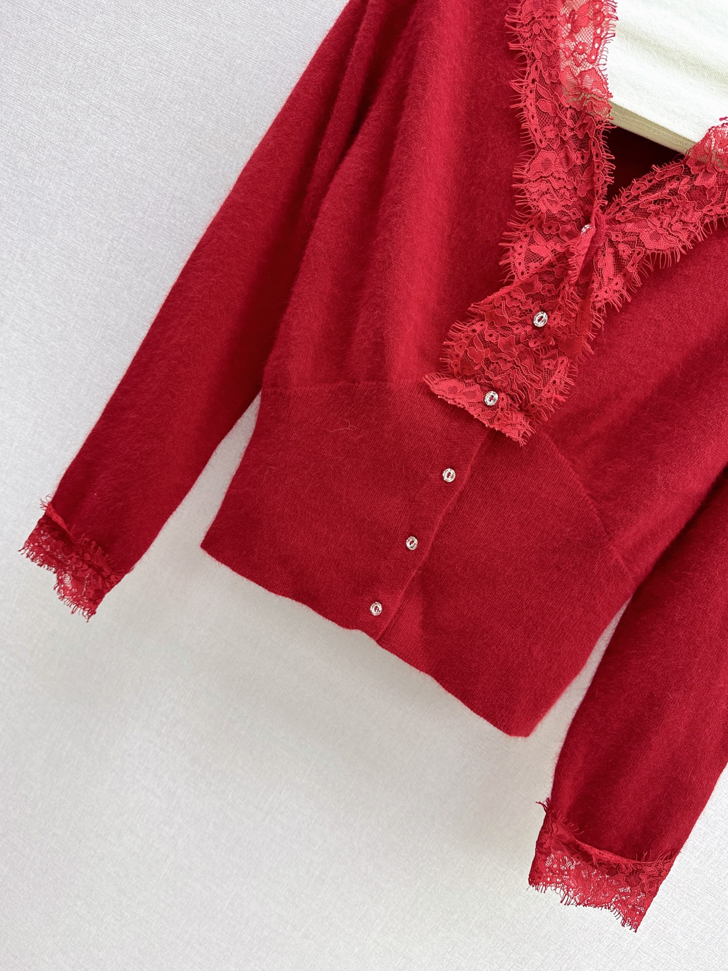 ES 26fw lace contract knit sweater