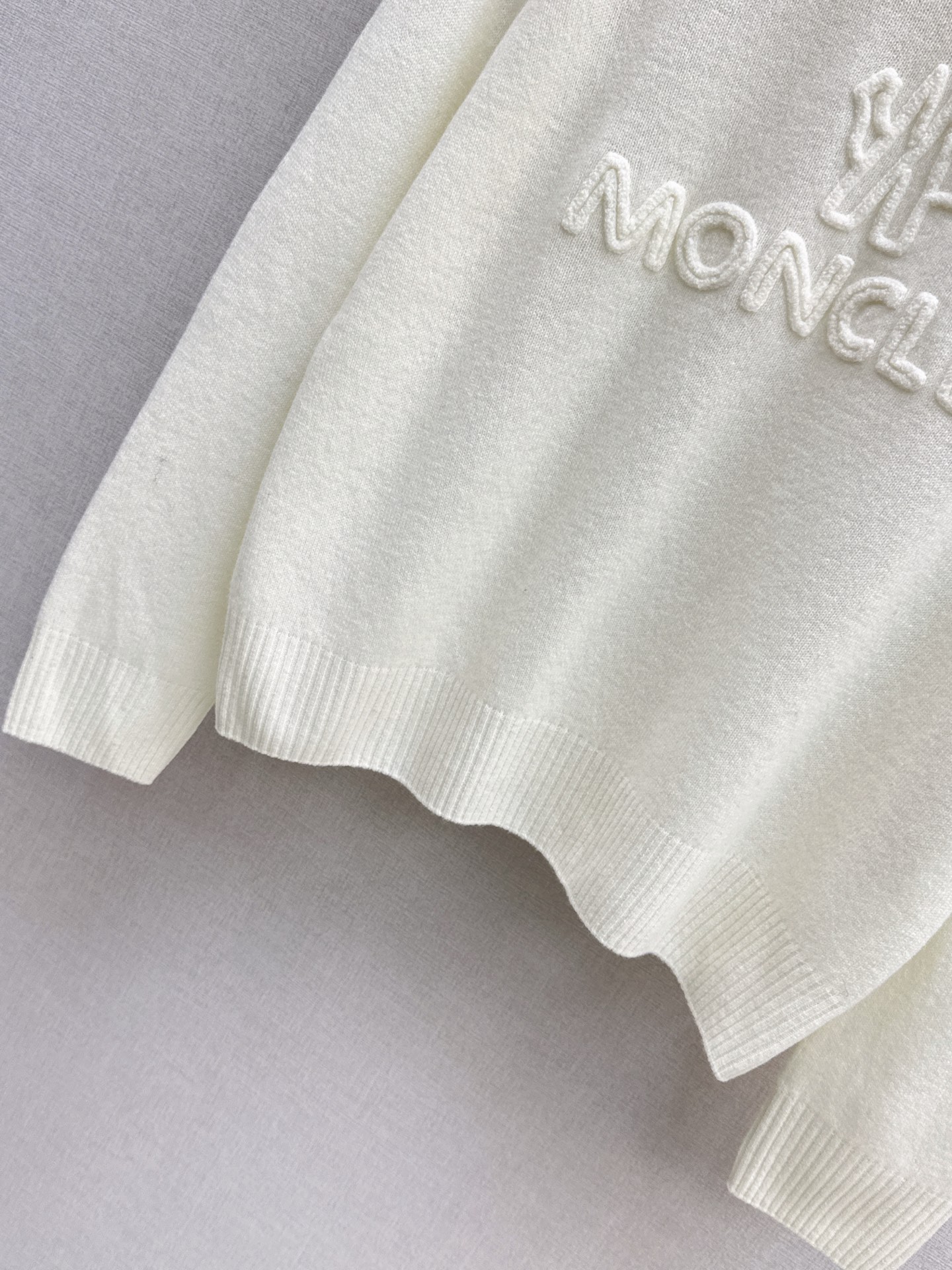 Monc 26fw embroidery knitwear