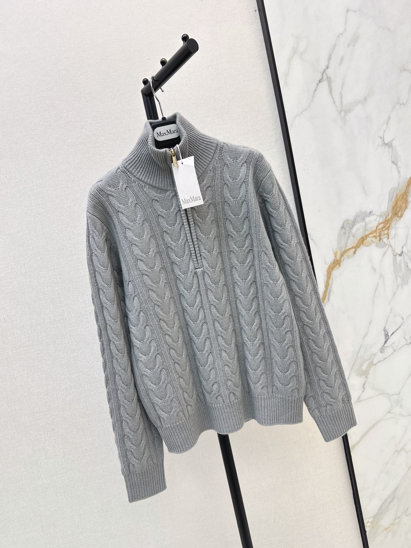 Max 26fw cable half-zip knit sweater
