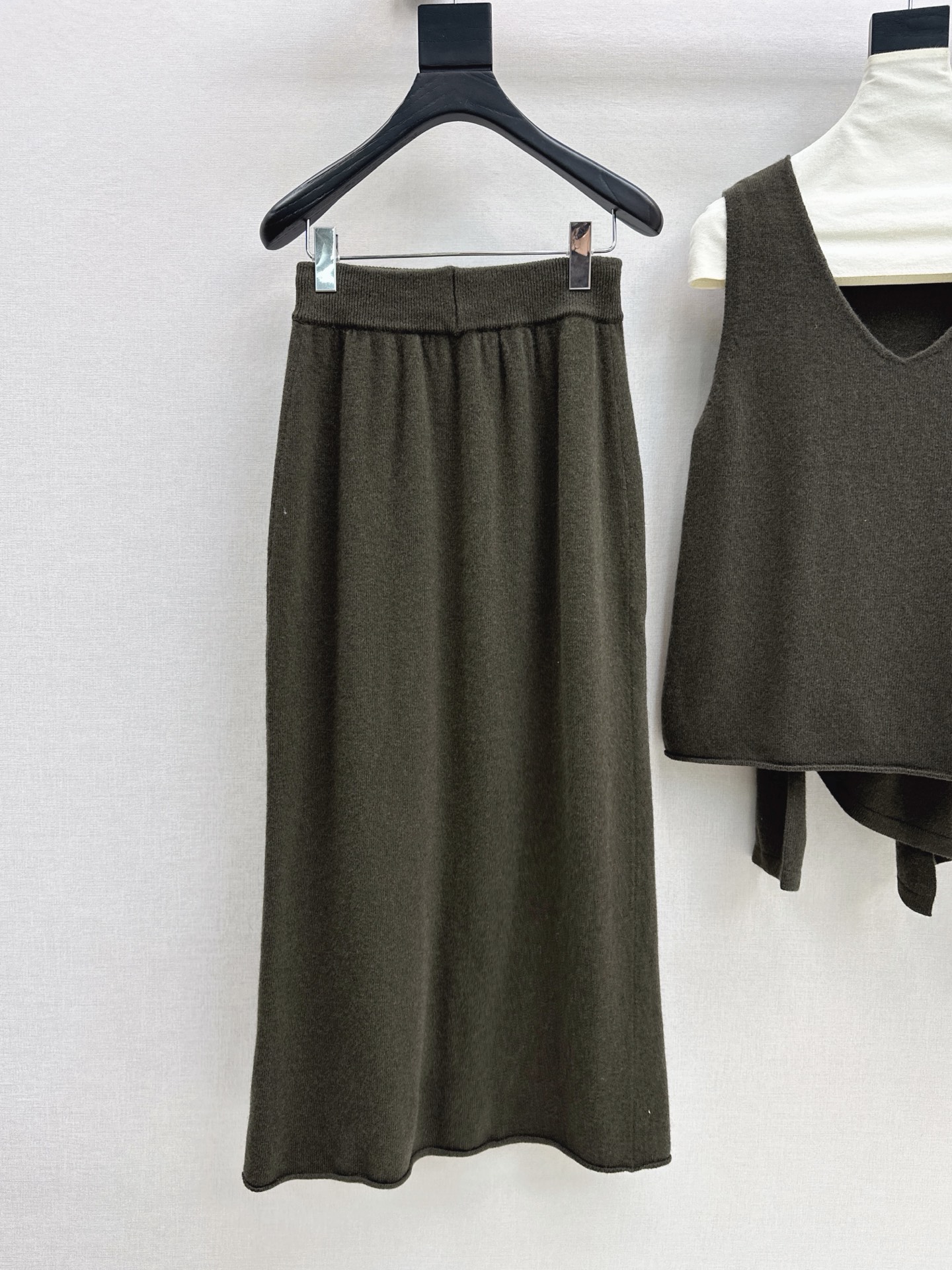 Max 26fw wool knit vest cardigan skirt sets