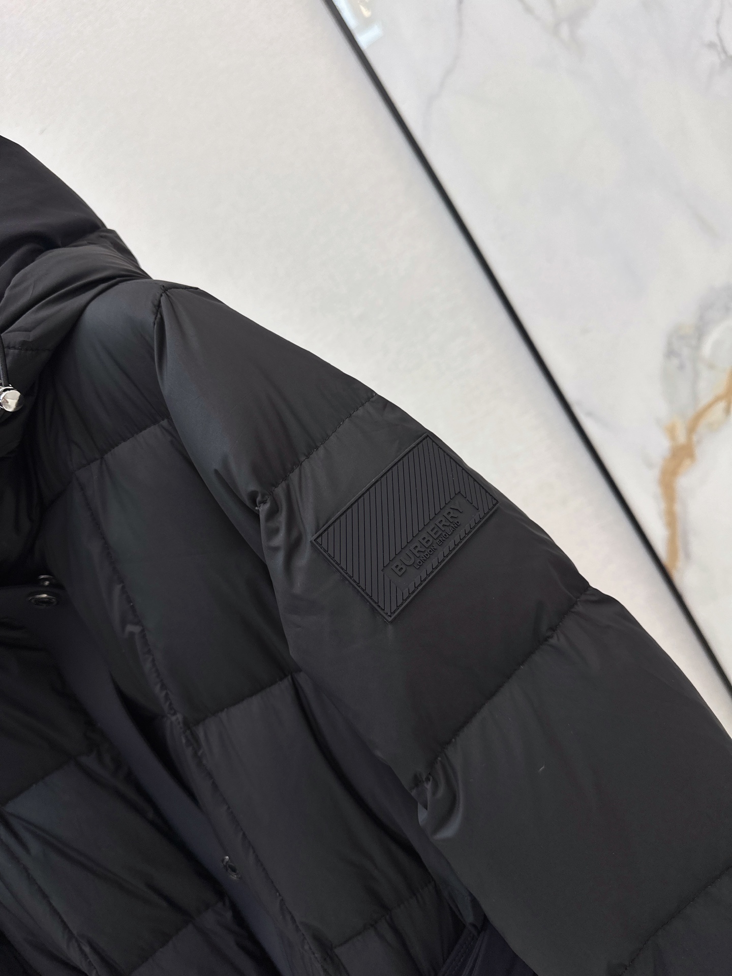 Bur 26fw hooded down jacket