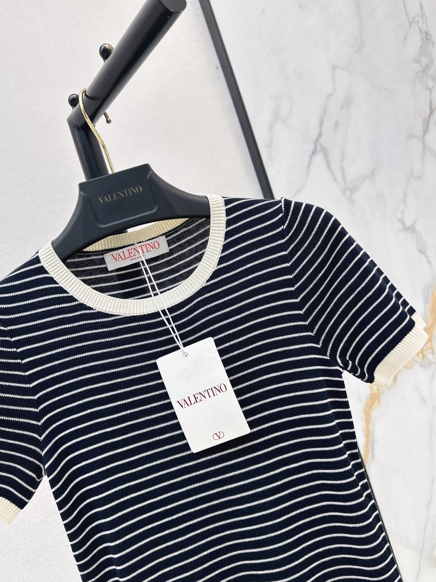 Valen 26fw stripe knitwear