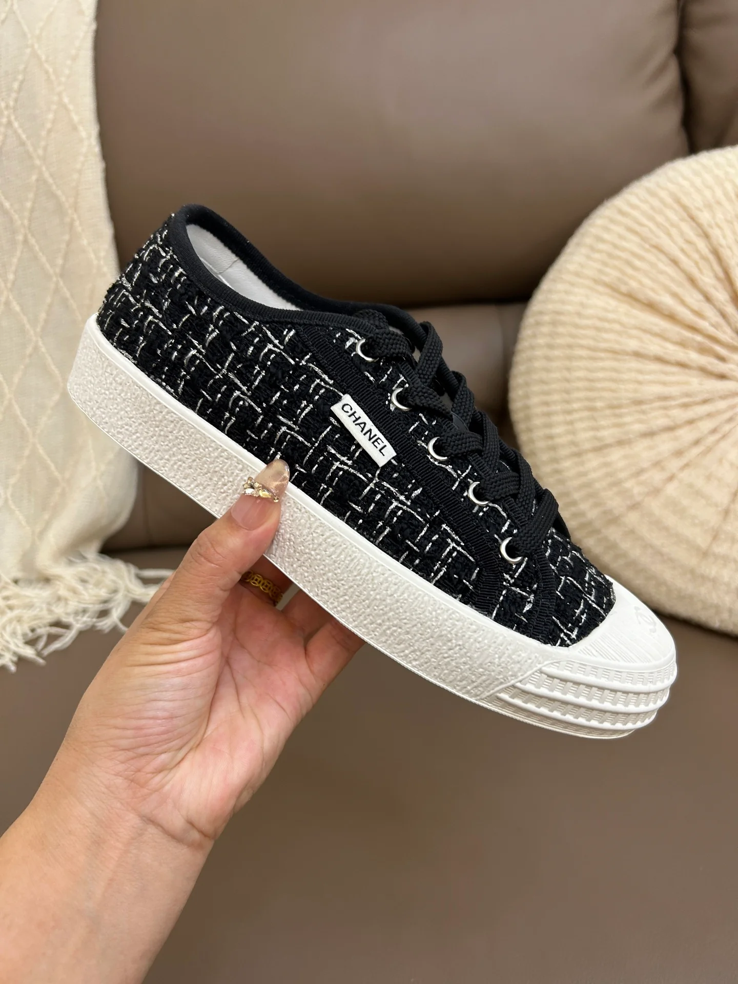 Chan 25fw causal canvas sneakers