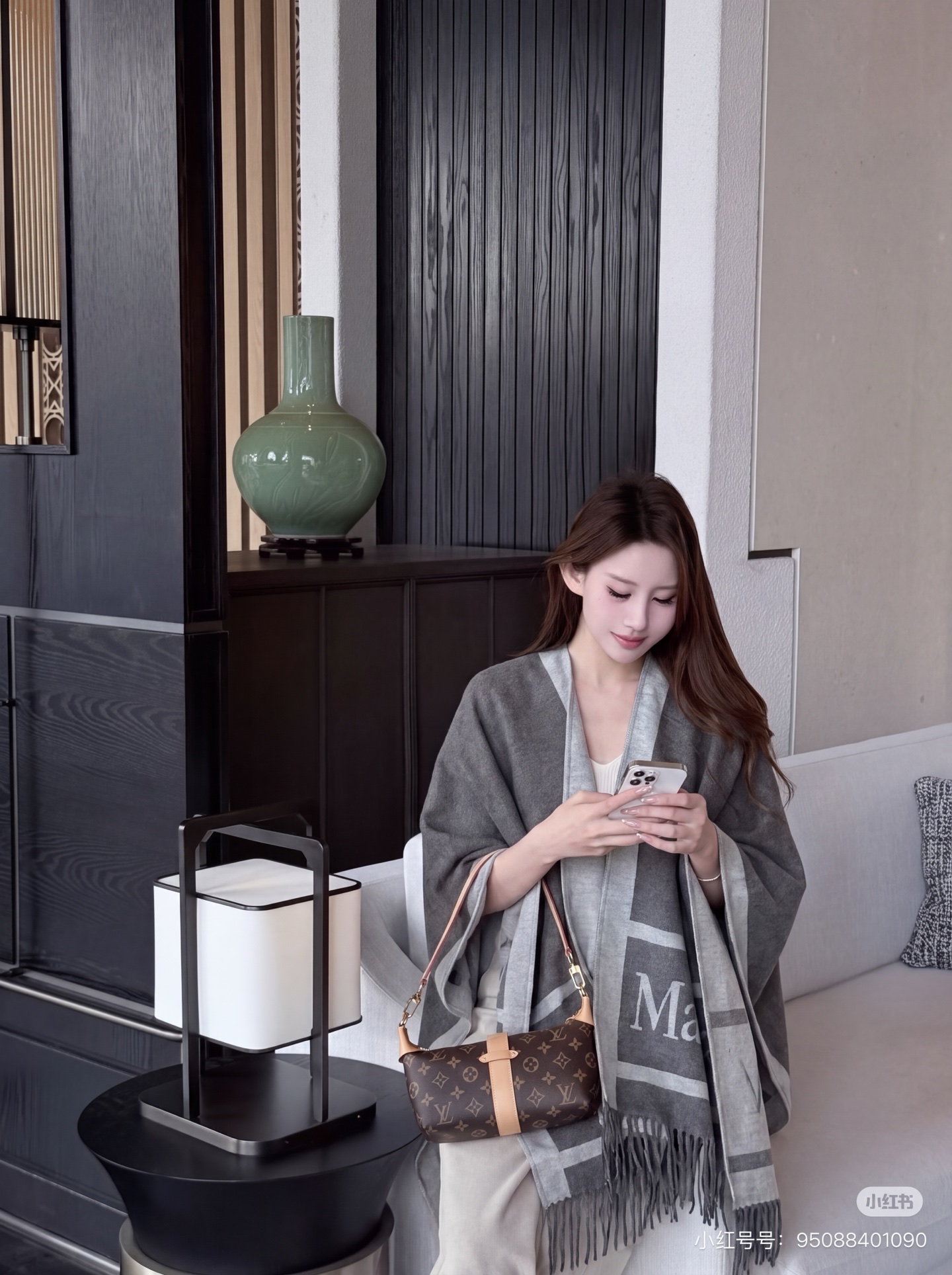 Max 26fw jacquard shawls