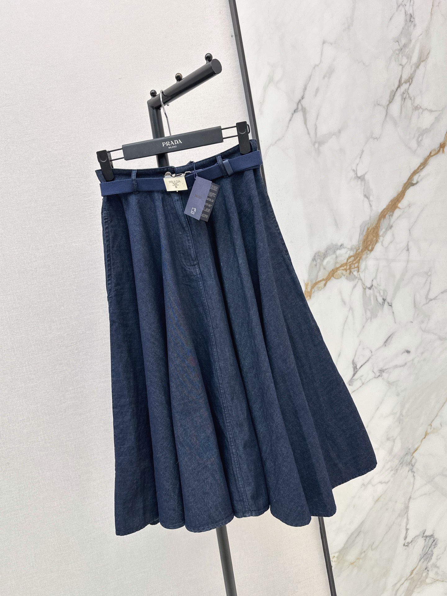 Pra 26fw denim pleated skirt