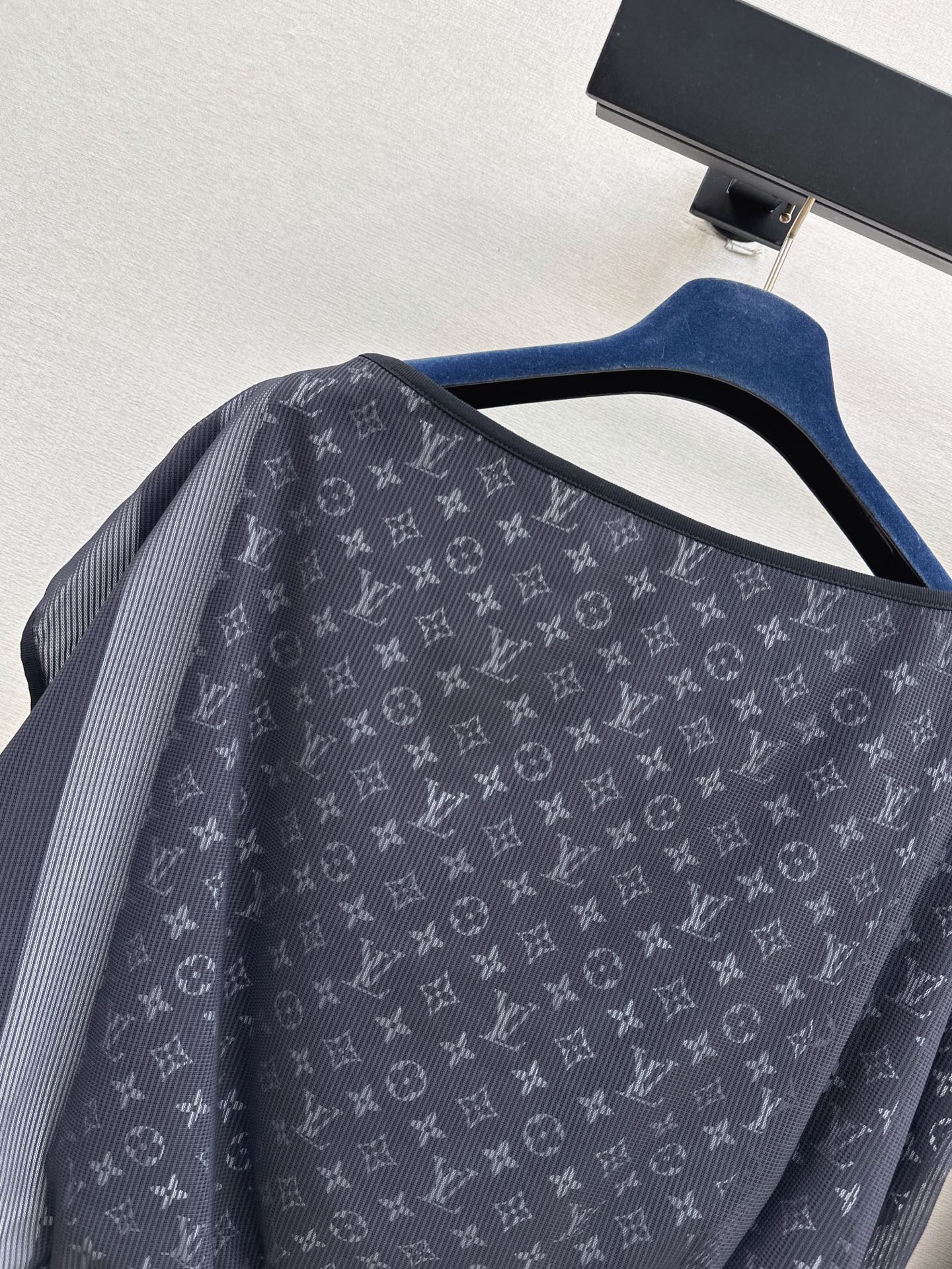 Loui 26ss print tie-hem top
