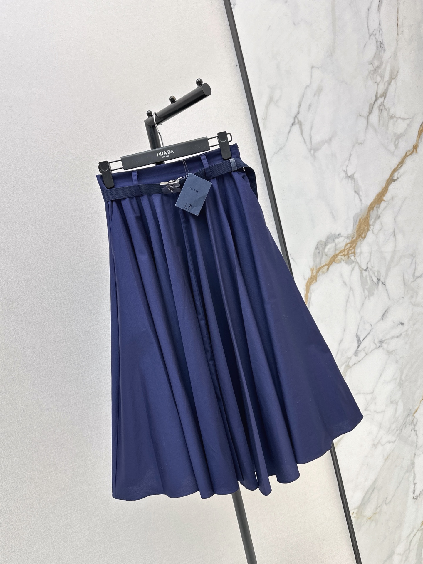 Pra 26fw pleated midi skirt