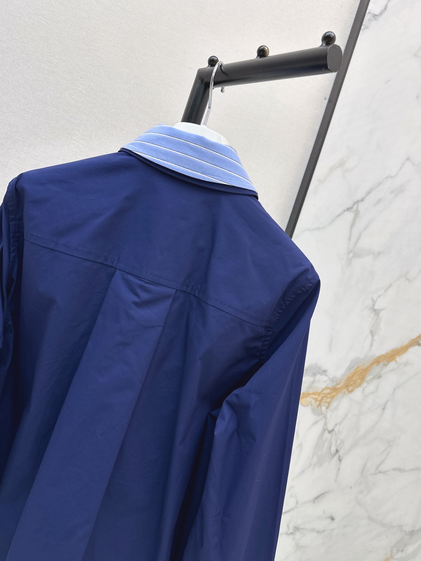 Loe 26fw contract collar shirt