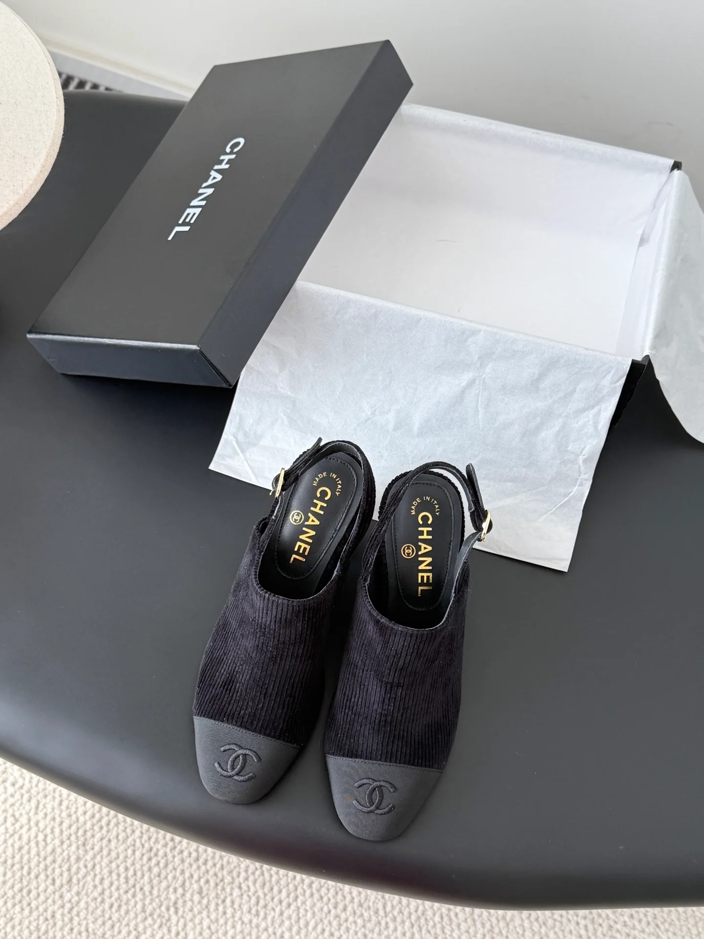 Chan 25fw slingback chunky heels