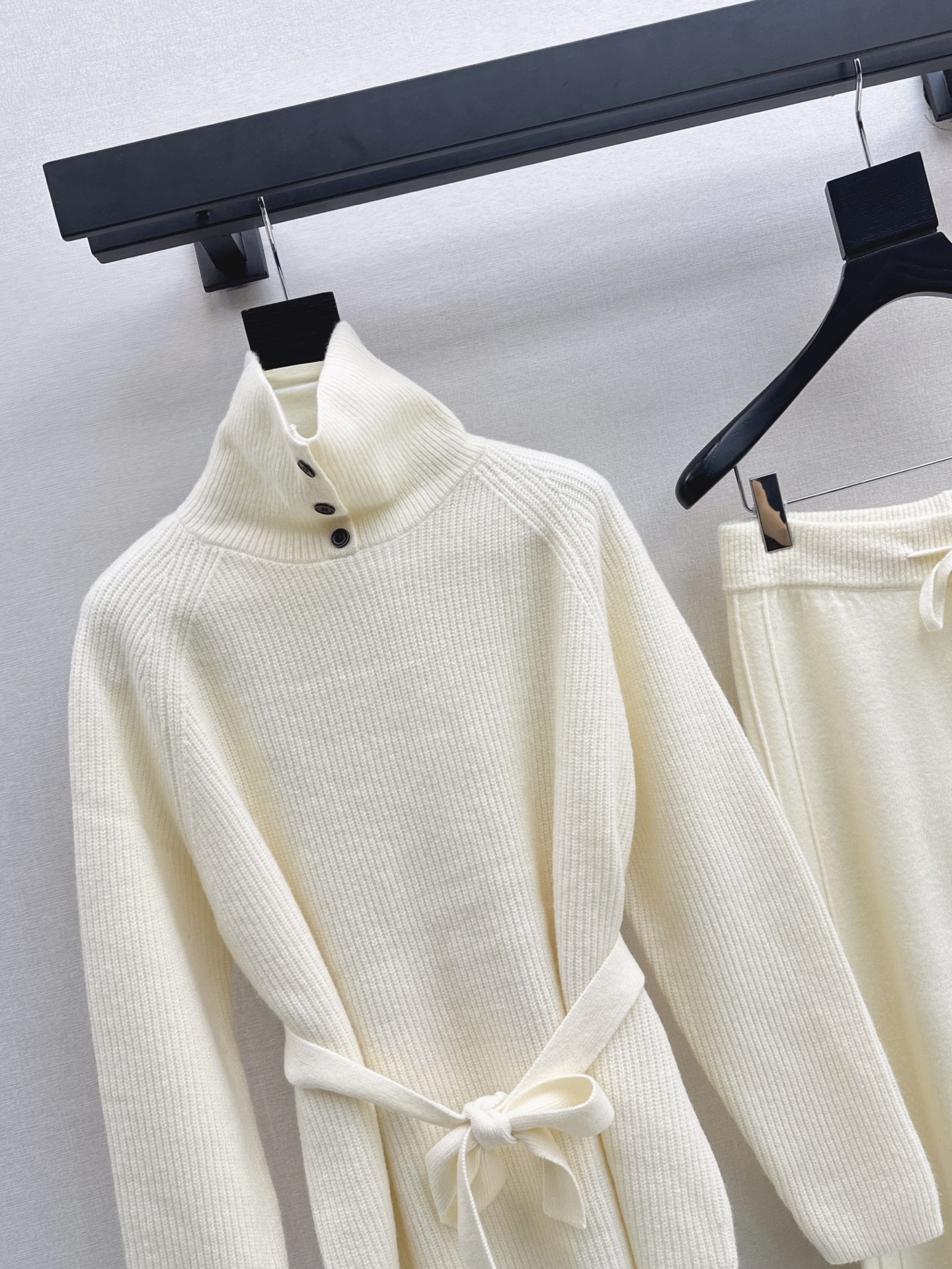 Her 26fw wool sweater pants sets