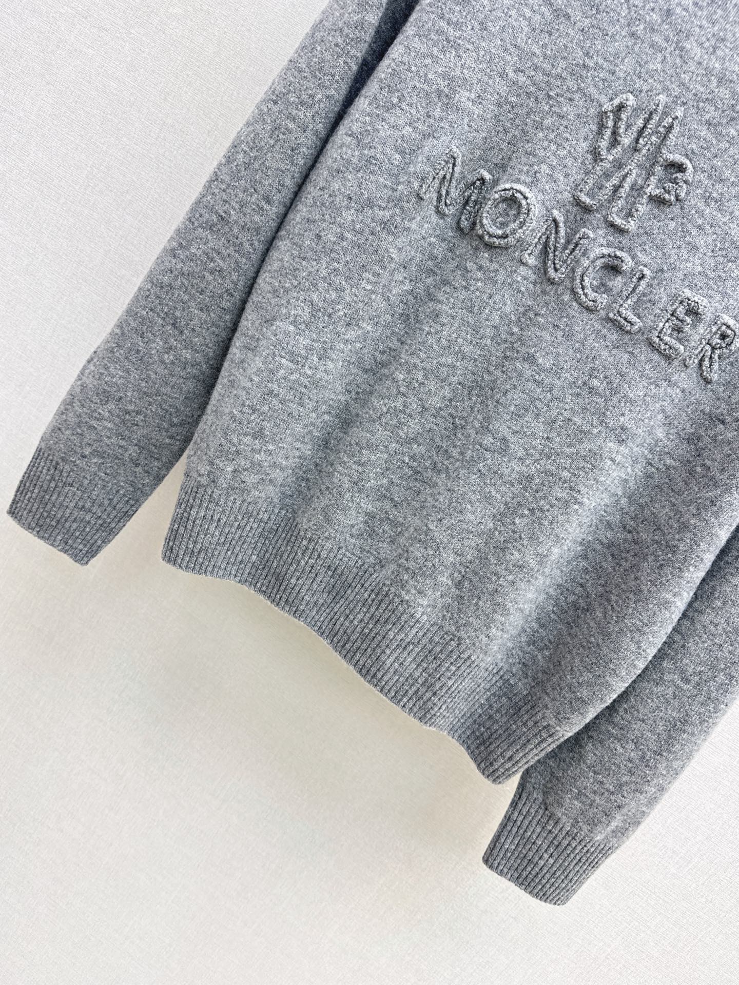 Monc 26fw embroidery knitwear