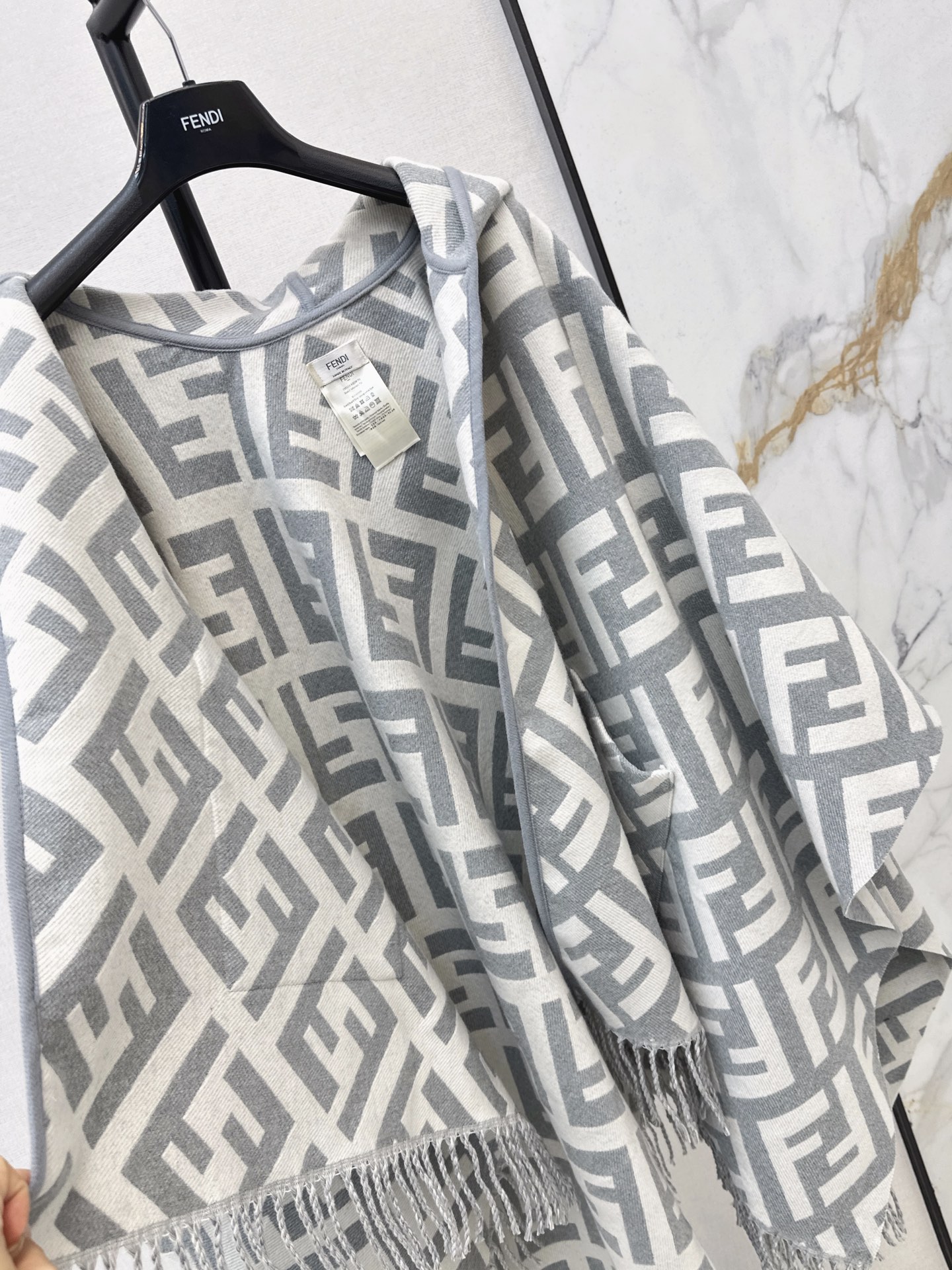 Fen 26fw cashmere hooded shawls cape