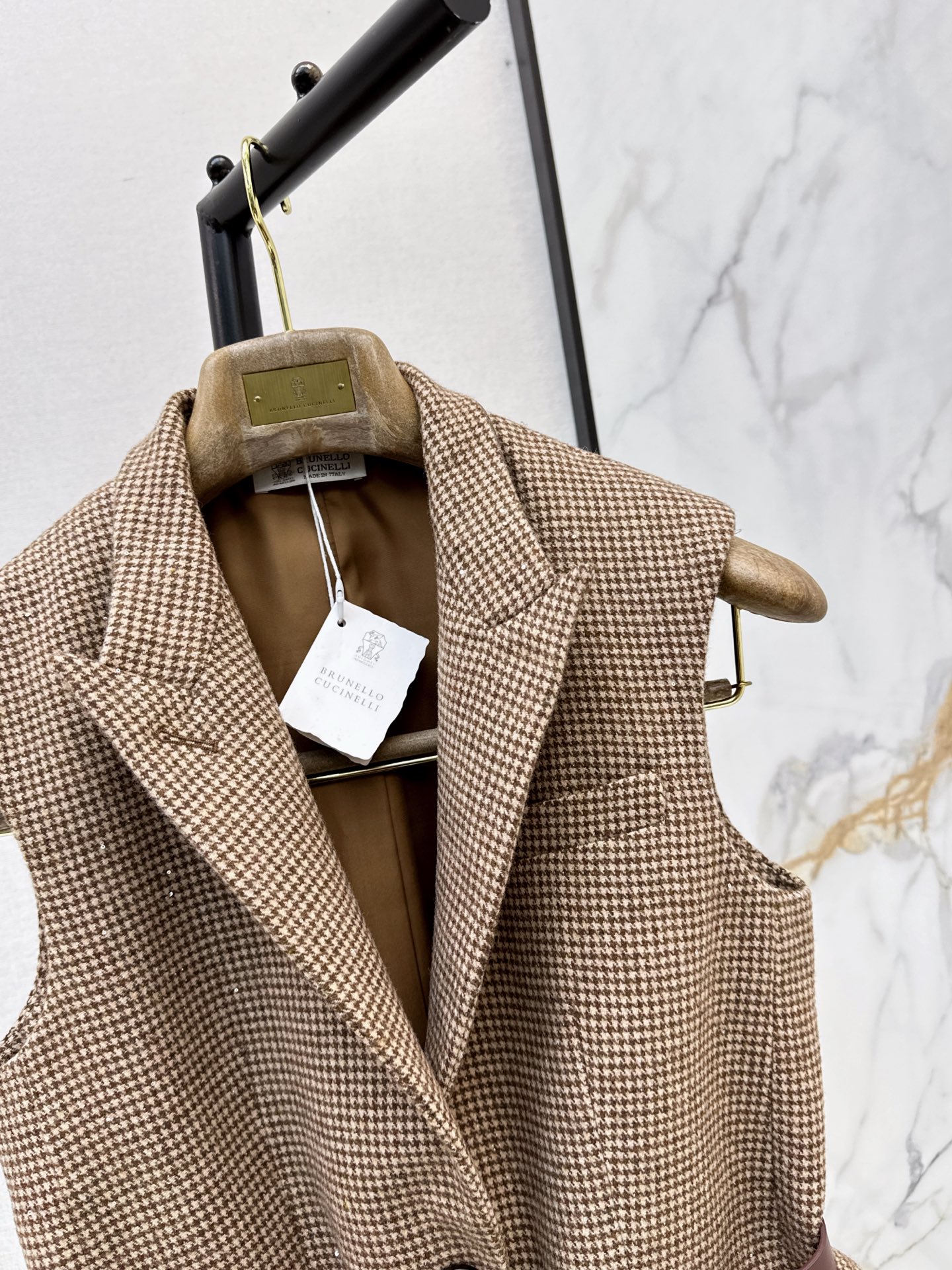 Brun 26fw belted houndstooth vest