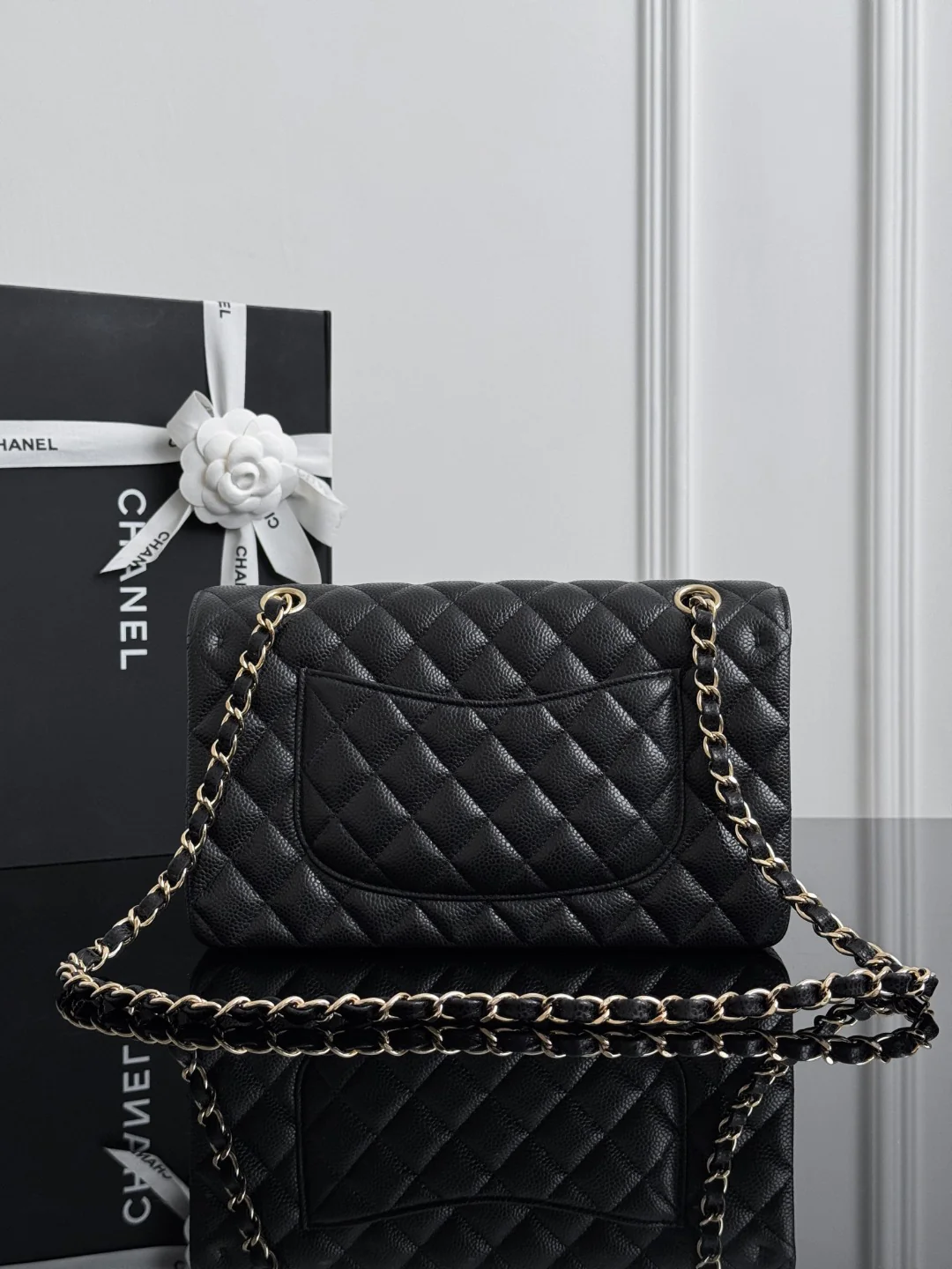 Chan cf25 chain shoulder bag
