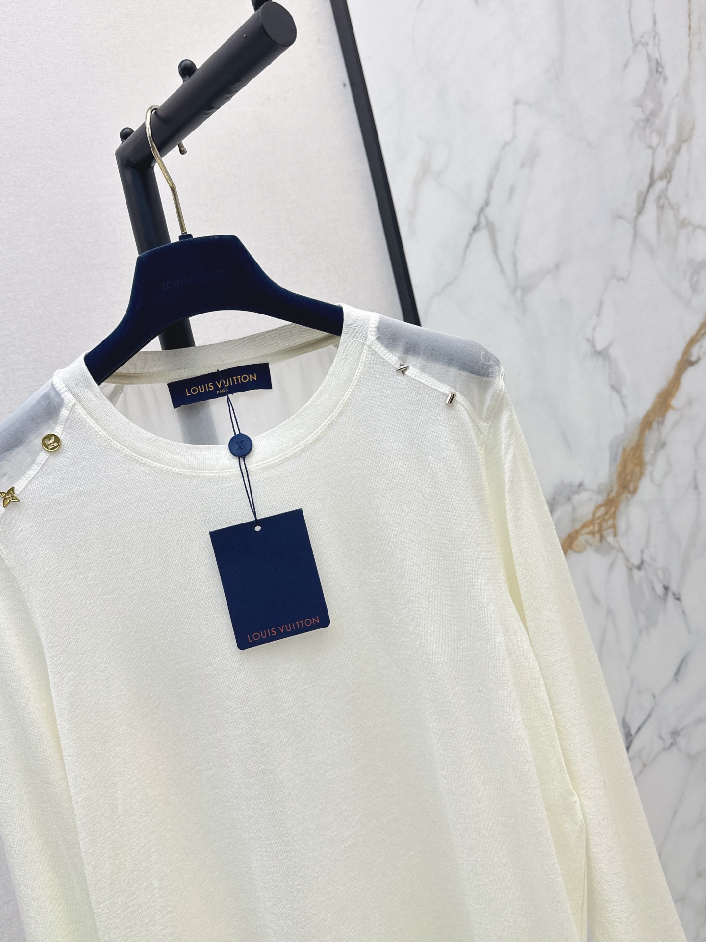 Loui 26fw basic tee