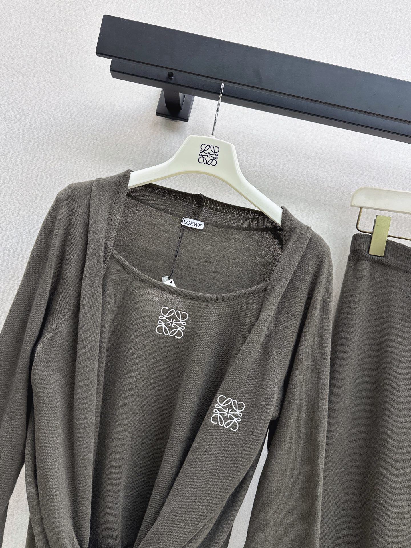 Loe 26fw knit vest cardigan skirt sets