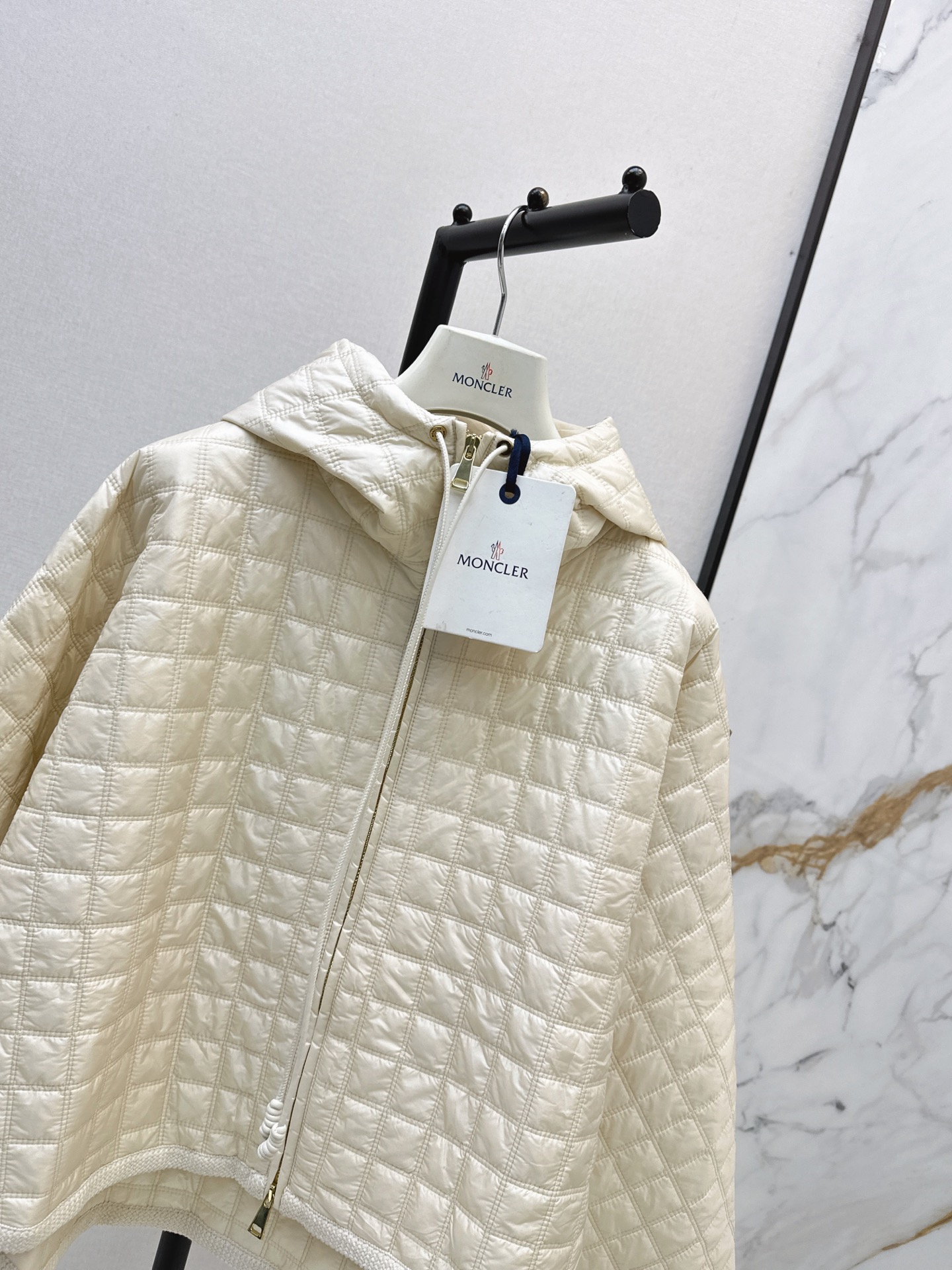 Monc 26fw hooded padded jacket