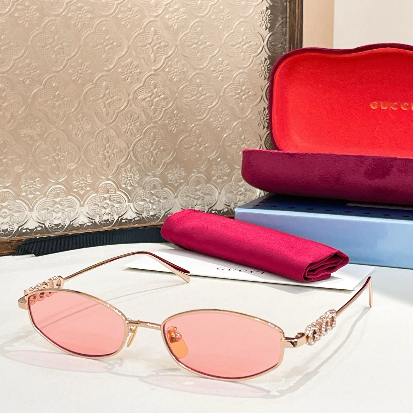 g GG1802S sunglasses