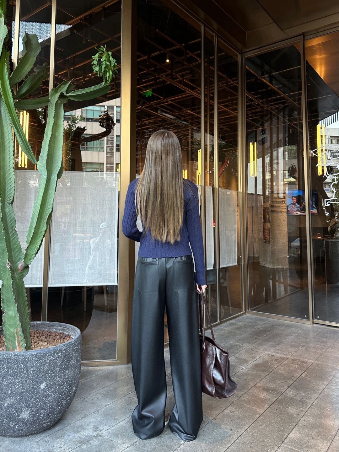 CD 26fw pu straight-leg pants