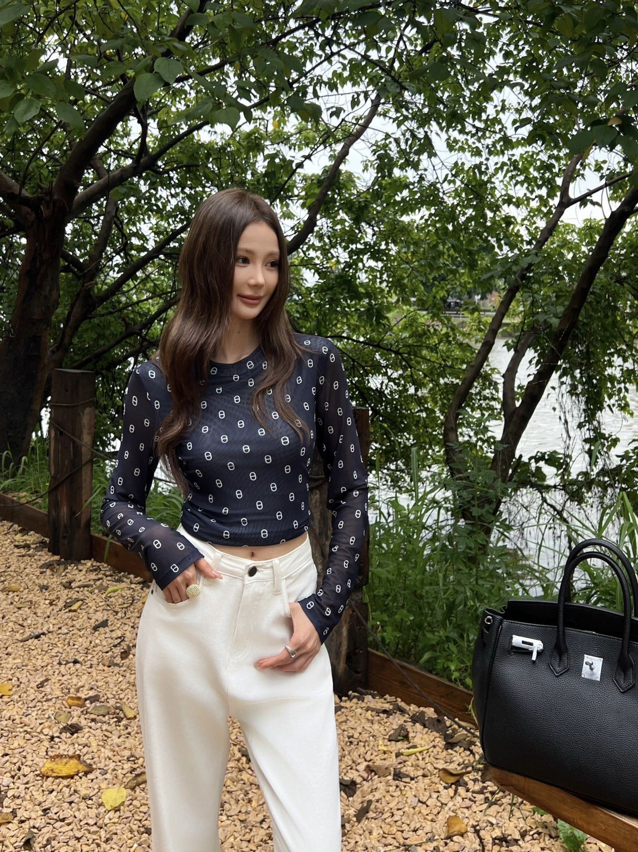 Her 26fw print mesh basic tee
