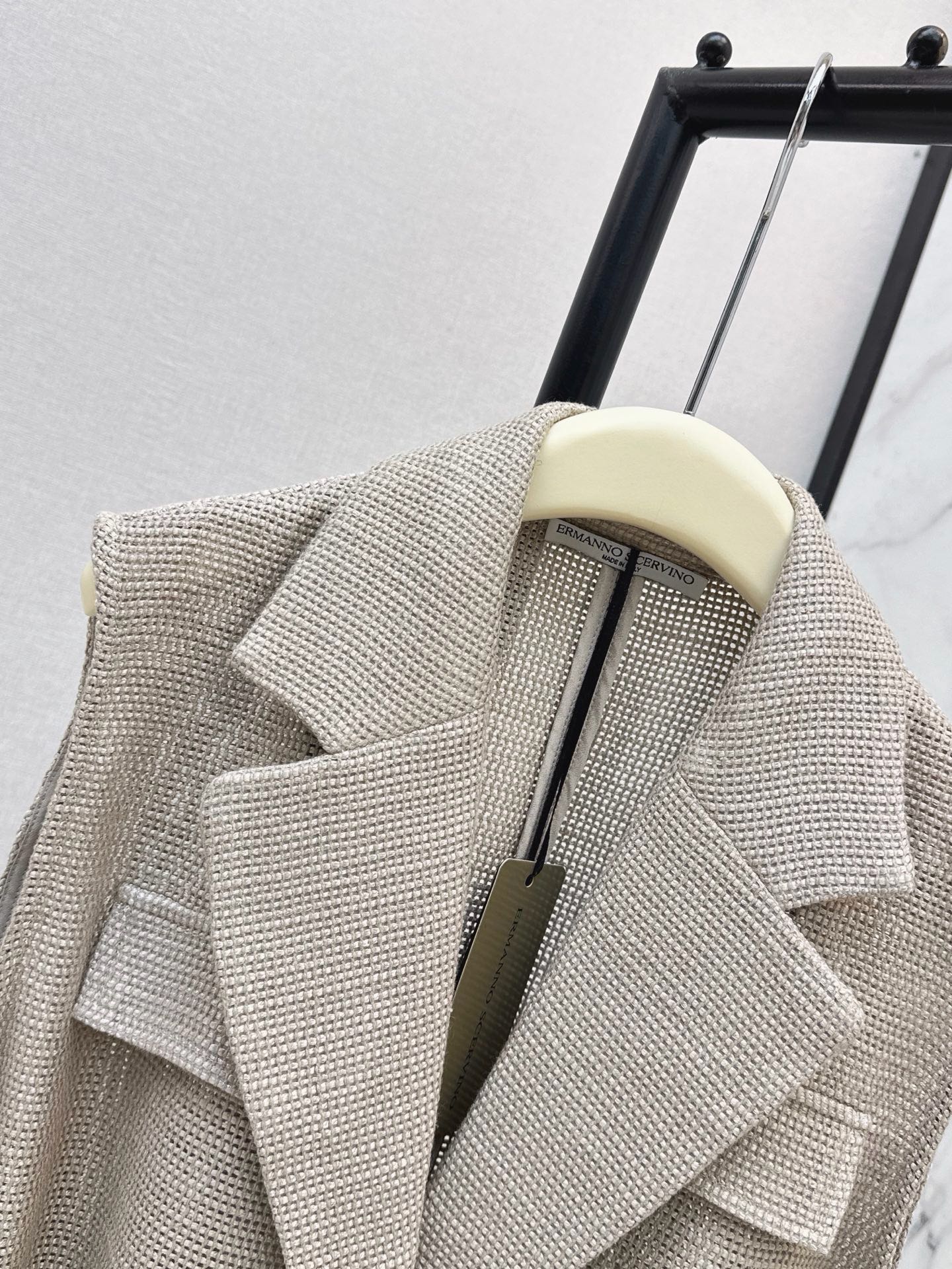 ES 26ss belted vest jacket
