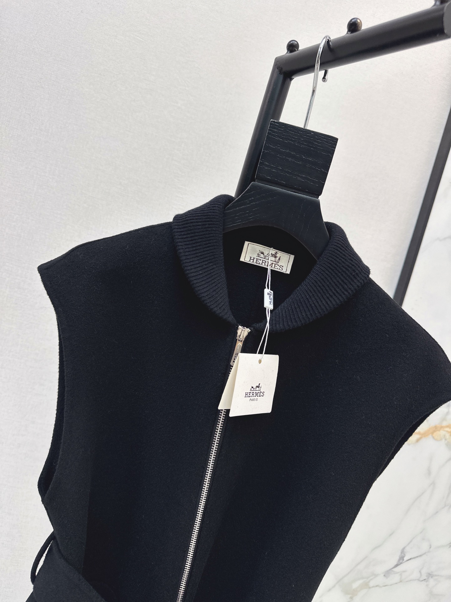 Her 26fw woolen belted vest