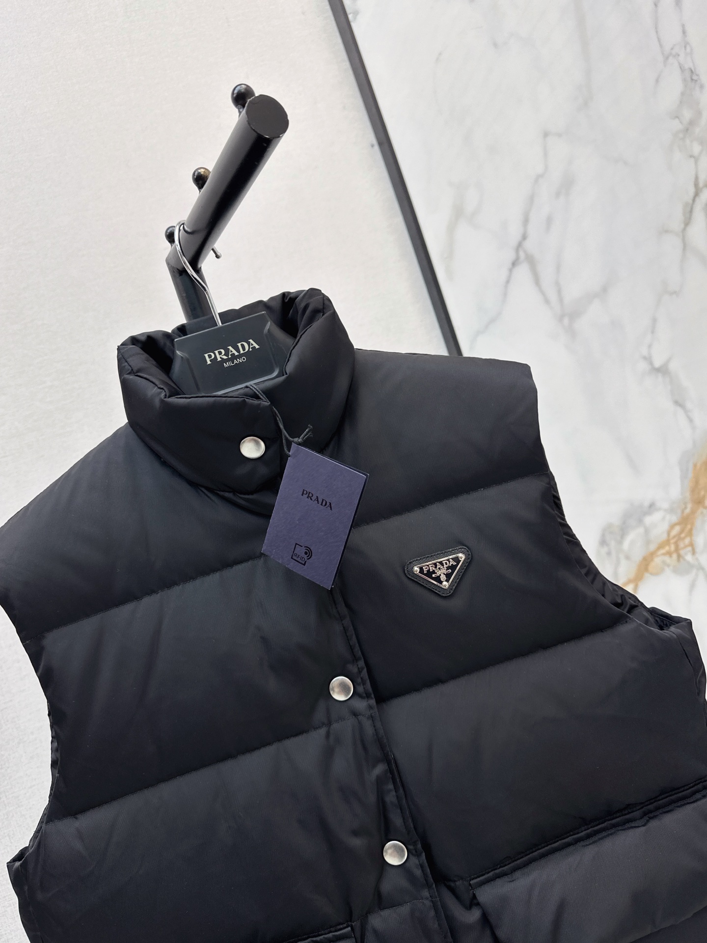 Pra 26fw down vest