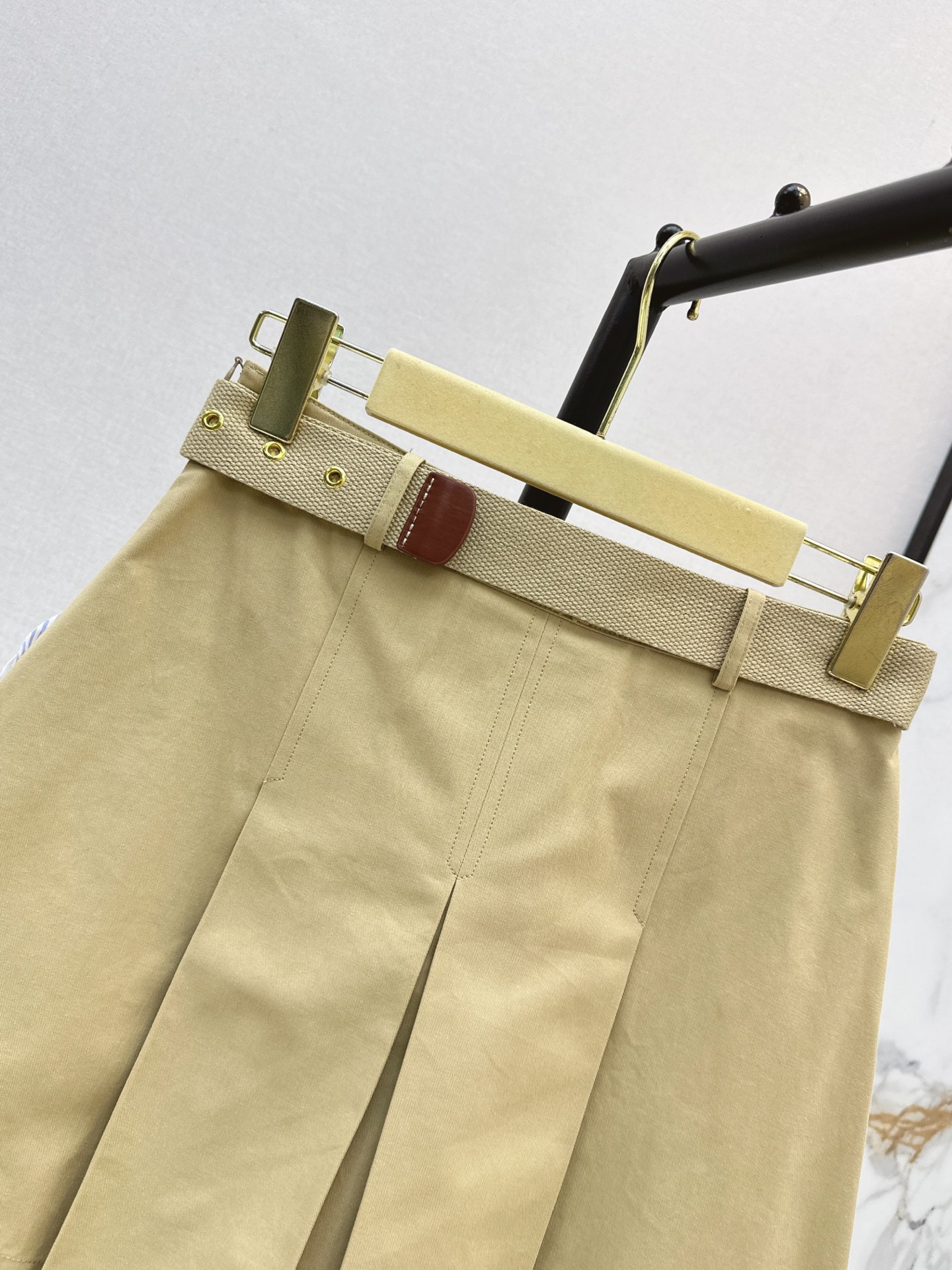 Miu 26fw A-line pleated skirt