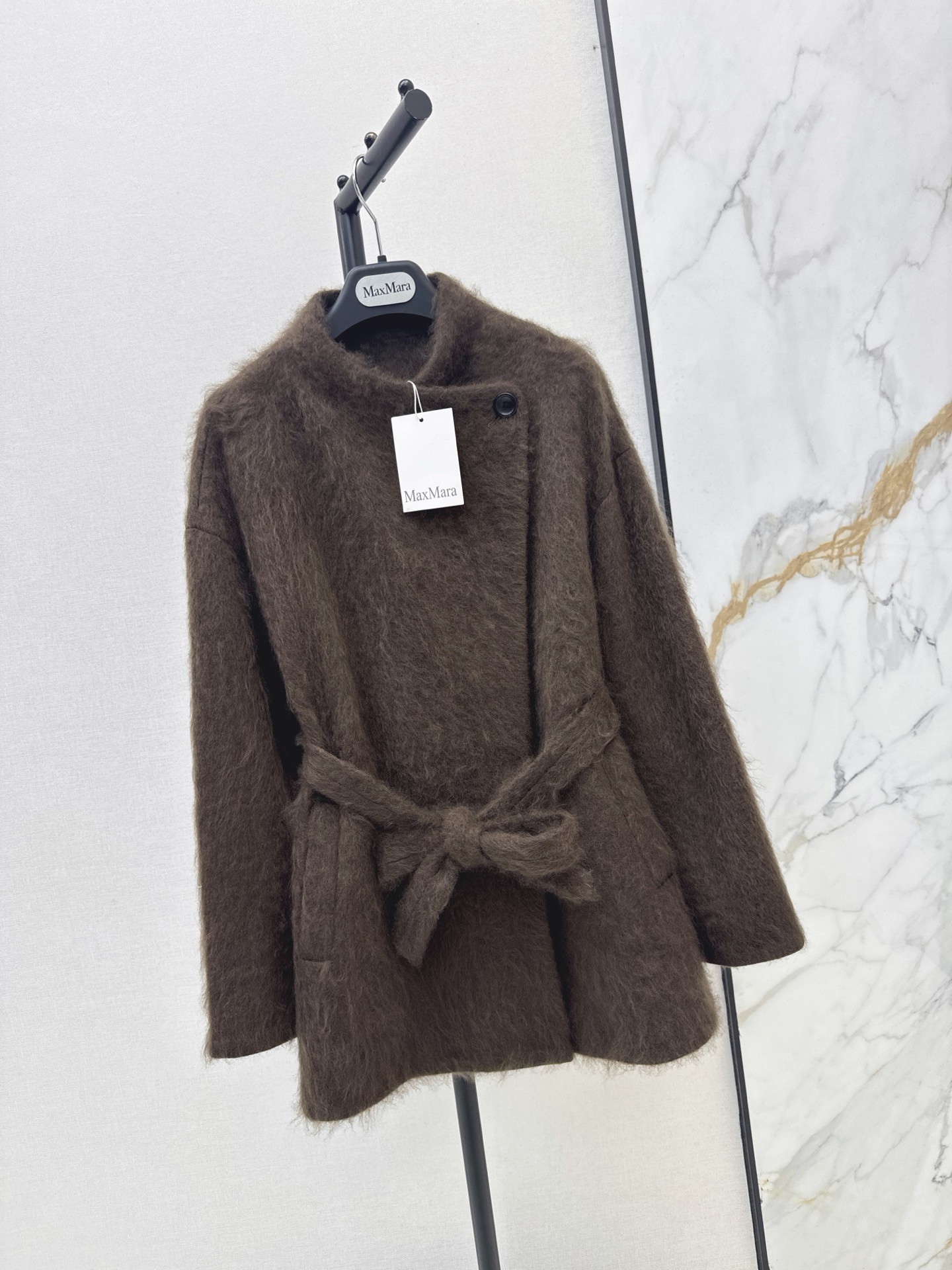 Max 26fw woolen belted jacket